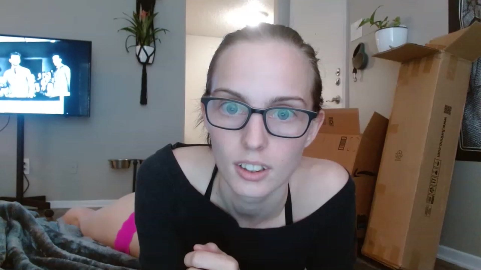 Gallery image thumbnail from Jadelinn's myfreecams stream on, 11/16/2022, 20:35 image 6 of 20