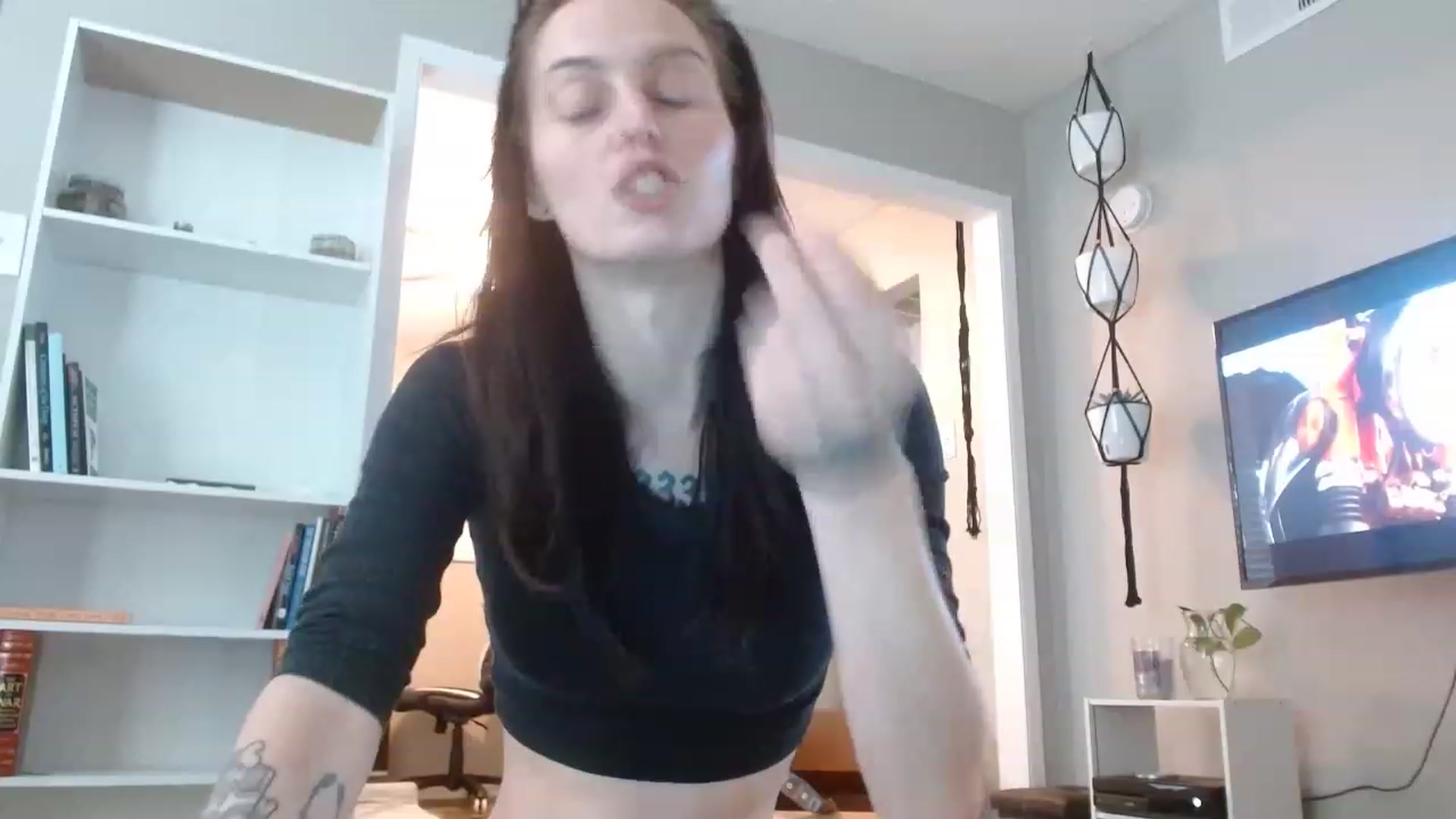 Gallery image thumbnail from Jadelinn's myfreecams stream on, 11/16/2022, 20:35 image 17 of 20