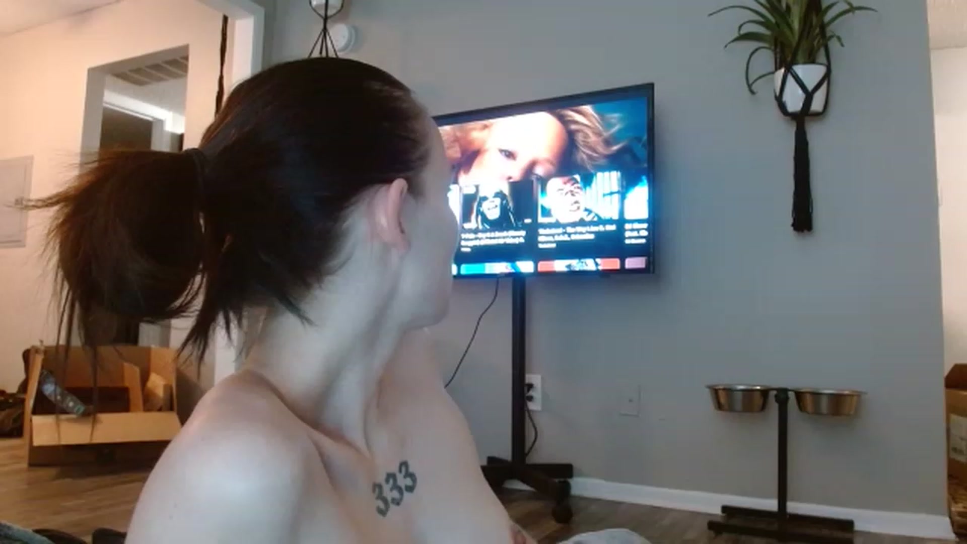 Gallery image thumbnail from Jadelinn's myfreecams stream on, 11/16/2022, 20:52 image 1 of 20
