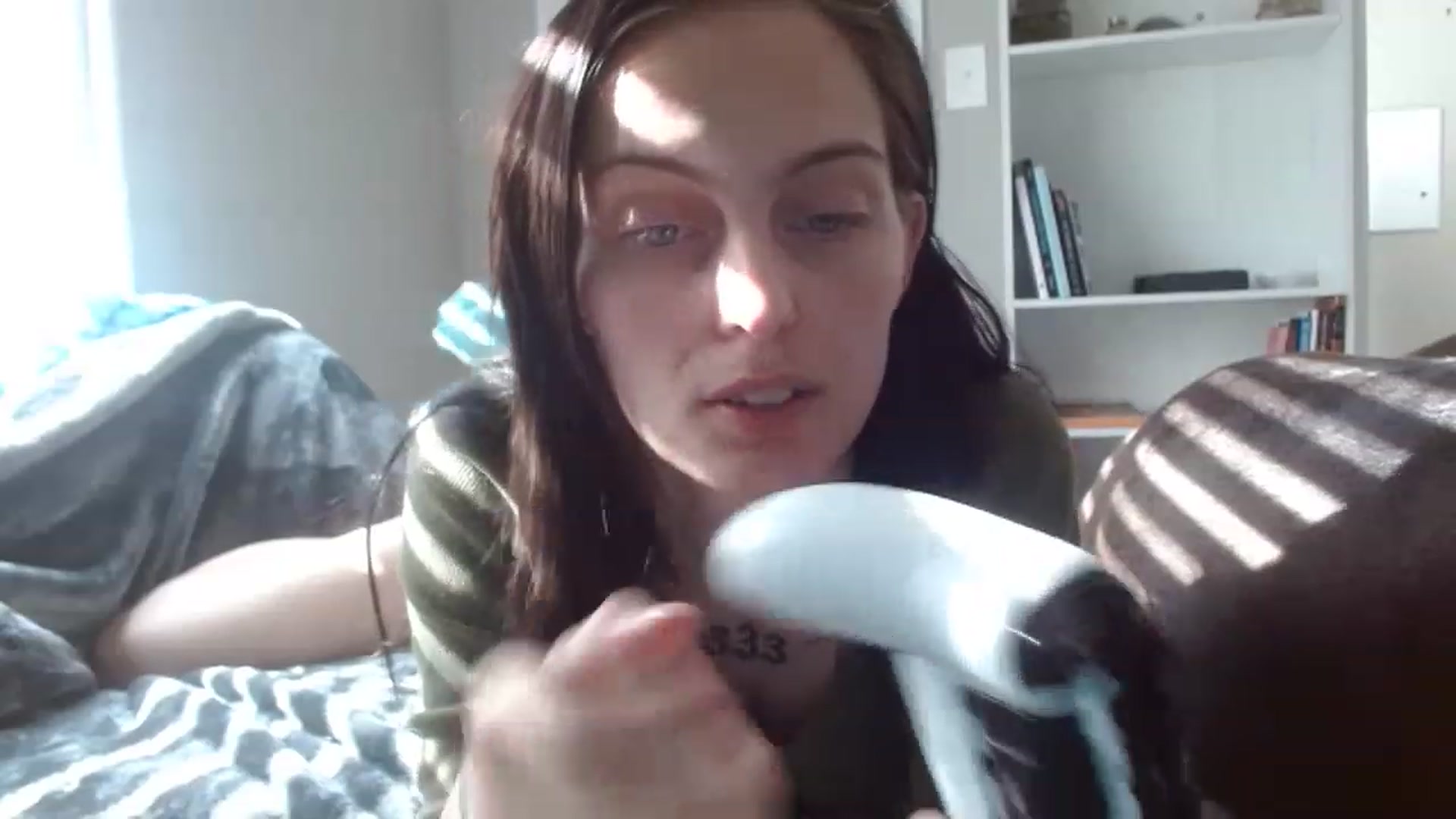 Gallery image thumbnail from Jadelinn's myfreecams stream on, 11/17/2022, 18:19 image 7 of 20