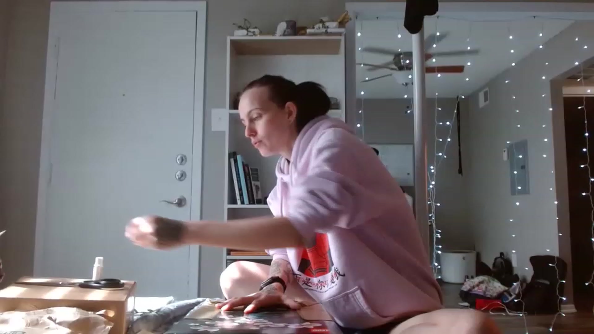 Gallery image thumbnail from Jadelinn's myfreecams stream on, 11/18/2022, 18:21 image 5 of 20