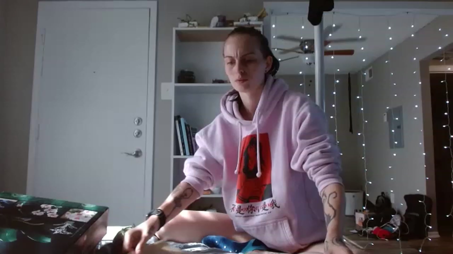 Gallery image thumbnail from Jadelinn's myfreecams stream on, 11/18/2022, 18:21 image 4 of 20