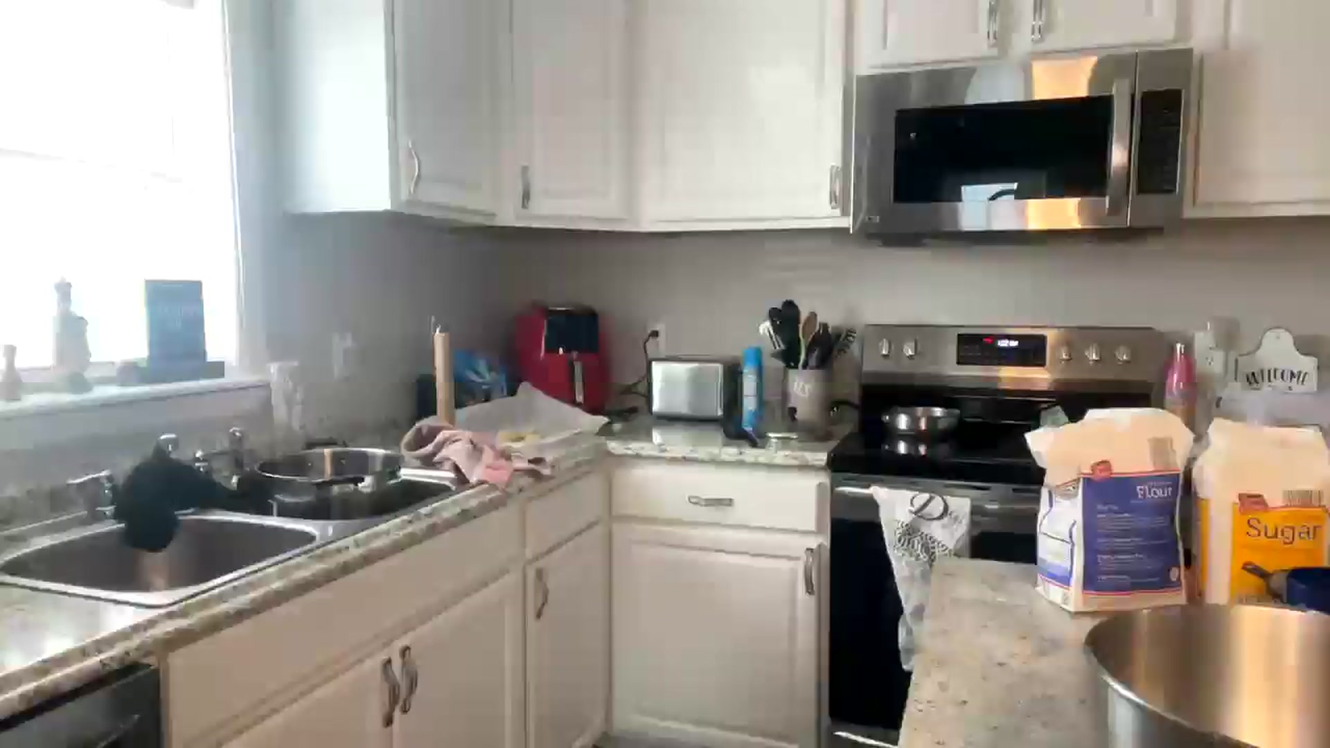 Gallery image thumbnail from Jadenicolle's myfreecams stream on, 12/24/2024, 18:19 image 5 of 20