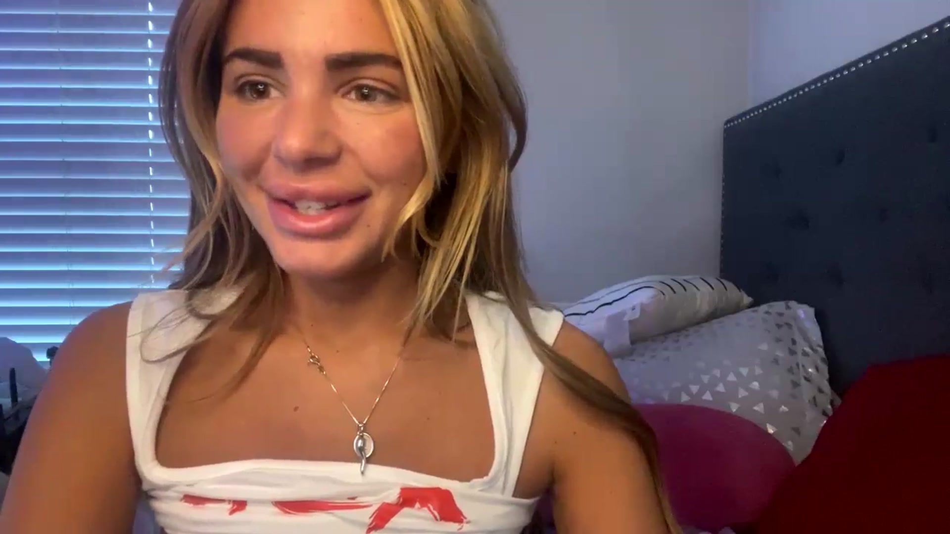 Gallery image thumbnail from Jadenicolle's myfreecams stream on, 12/26/2024, 12:56 image 14 of 20