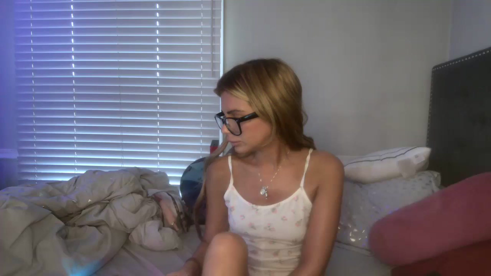 Gallery image thumbnail from Jadenicolle's myfreecams stream on, 01/03/2025, 12:52 image 2 of 20
