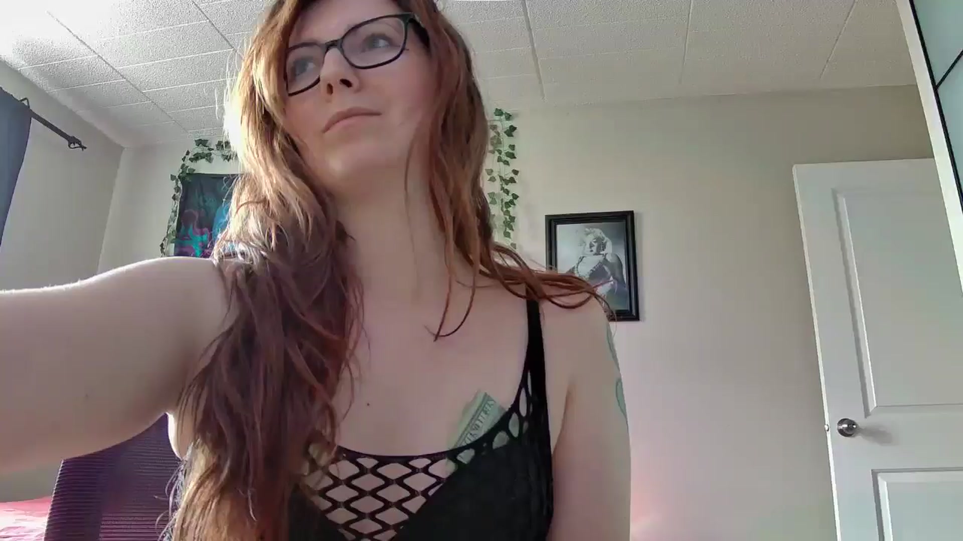 Gallery image thumbnail from JadexGoddess's myfreecams stream on, 08/17/2024, 18:04 image 14 of 20