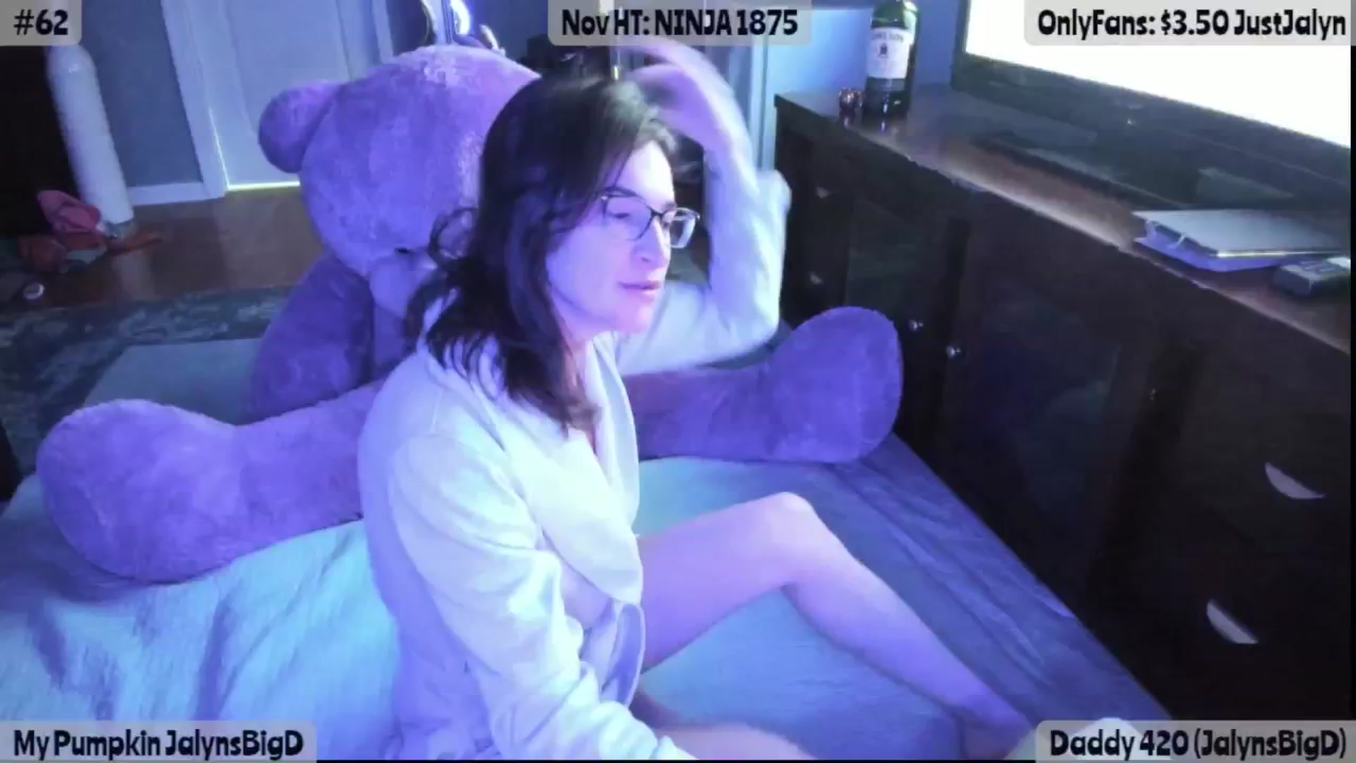 Gallery image thumbnail from Jalyn's myfreecams stream on, 11/01/2025, 13:15 image 3 of 20