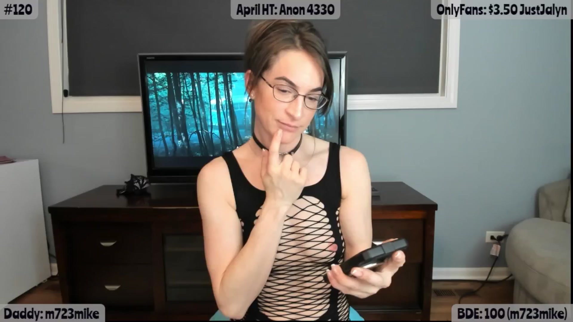 Gallery image thumbnail from Jalyn's myfreecams stream on, 04/17/2026, 01:39 image 16 of 20