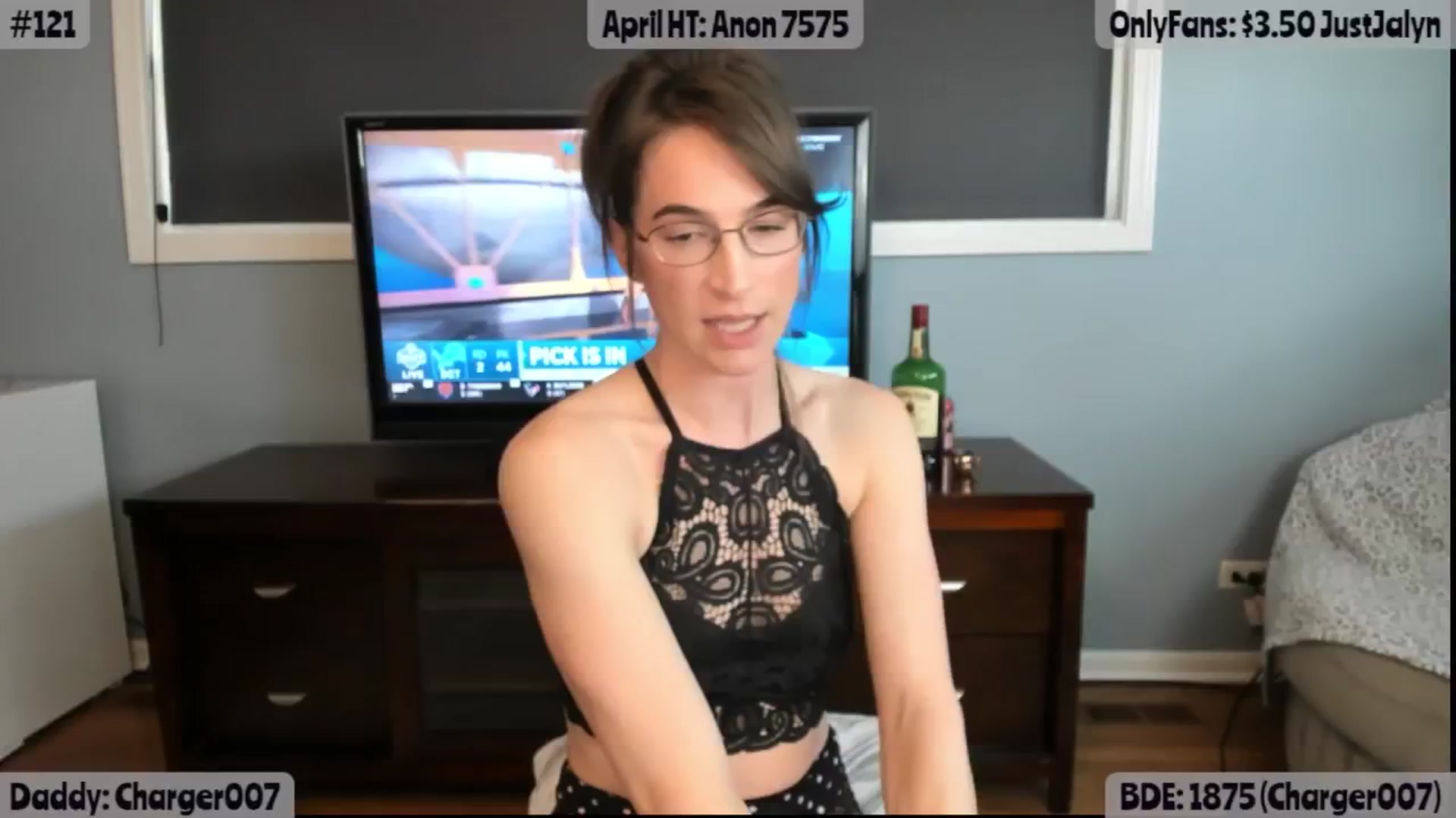 Gallery image thumbnail from Jalyn's myfreecams stream on, 04/25/2026, 01:05 image 2 of 20