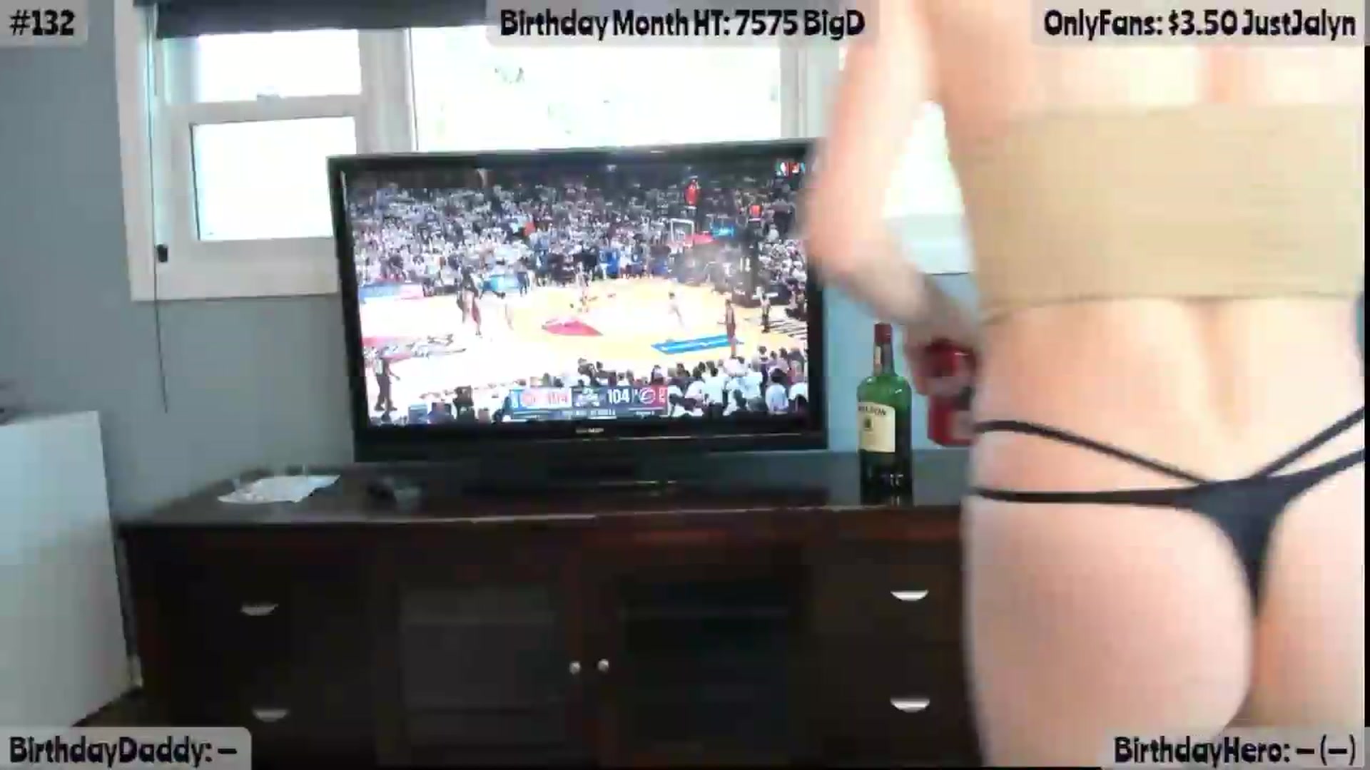 Gallery image thumbnail from Jalyn's myfreecams stream on, 05/09/2026, 22:23 image 8 of 20