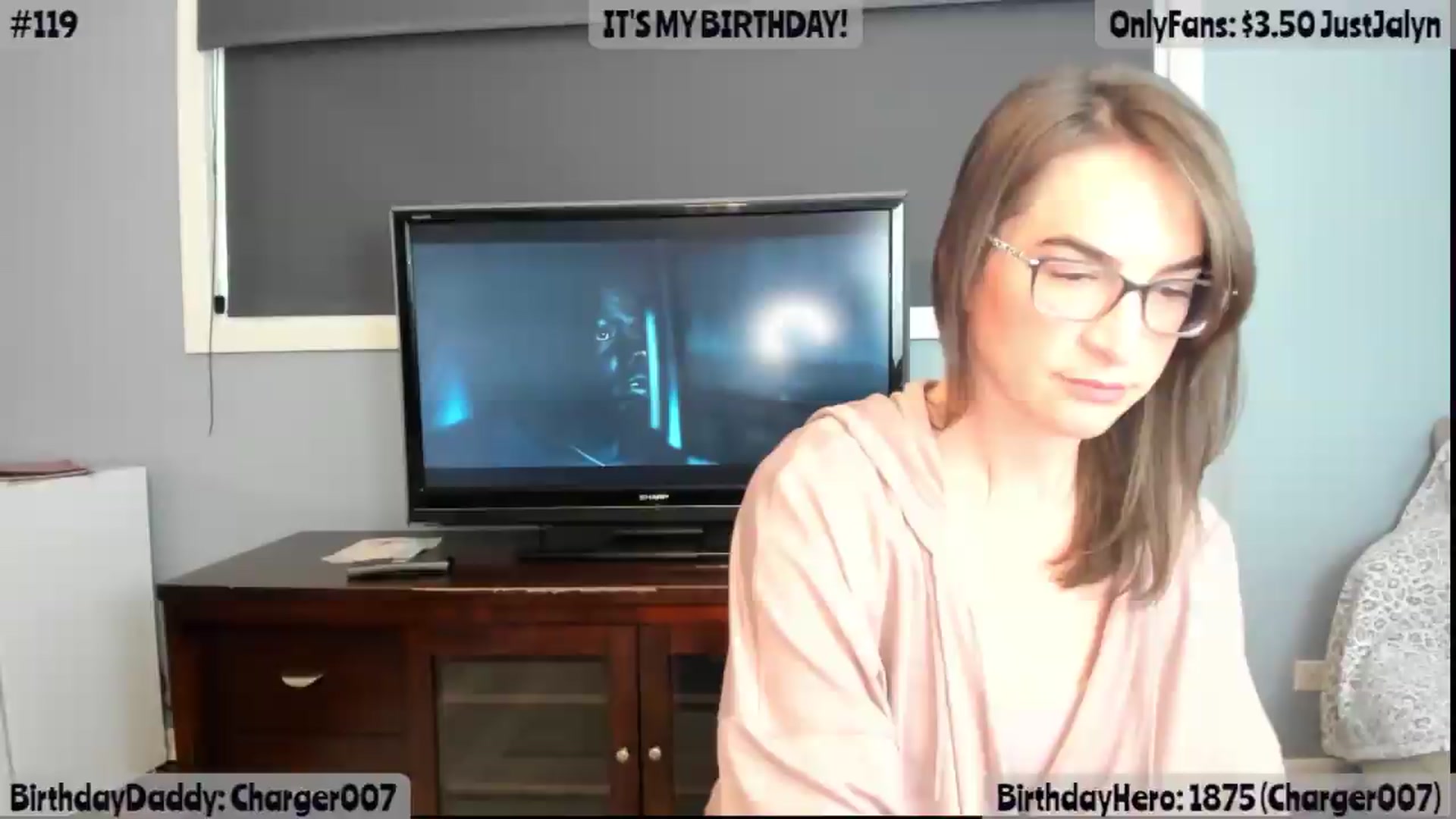 Gallery image thumbnail from Jalyn's myfreecams stream on, 05/19/2026, 24:35 image 2 of 20