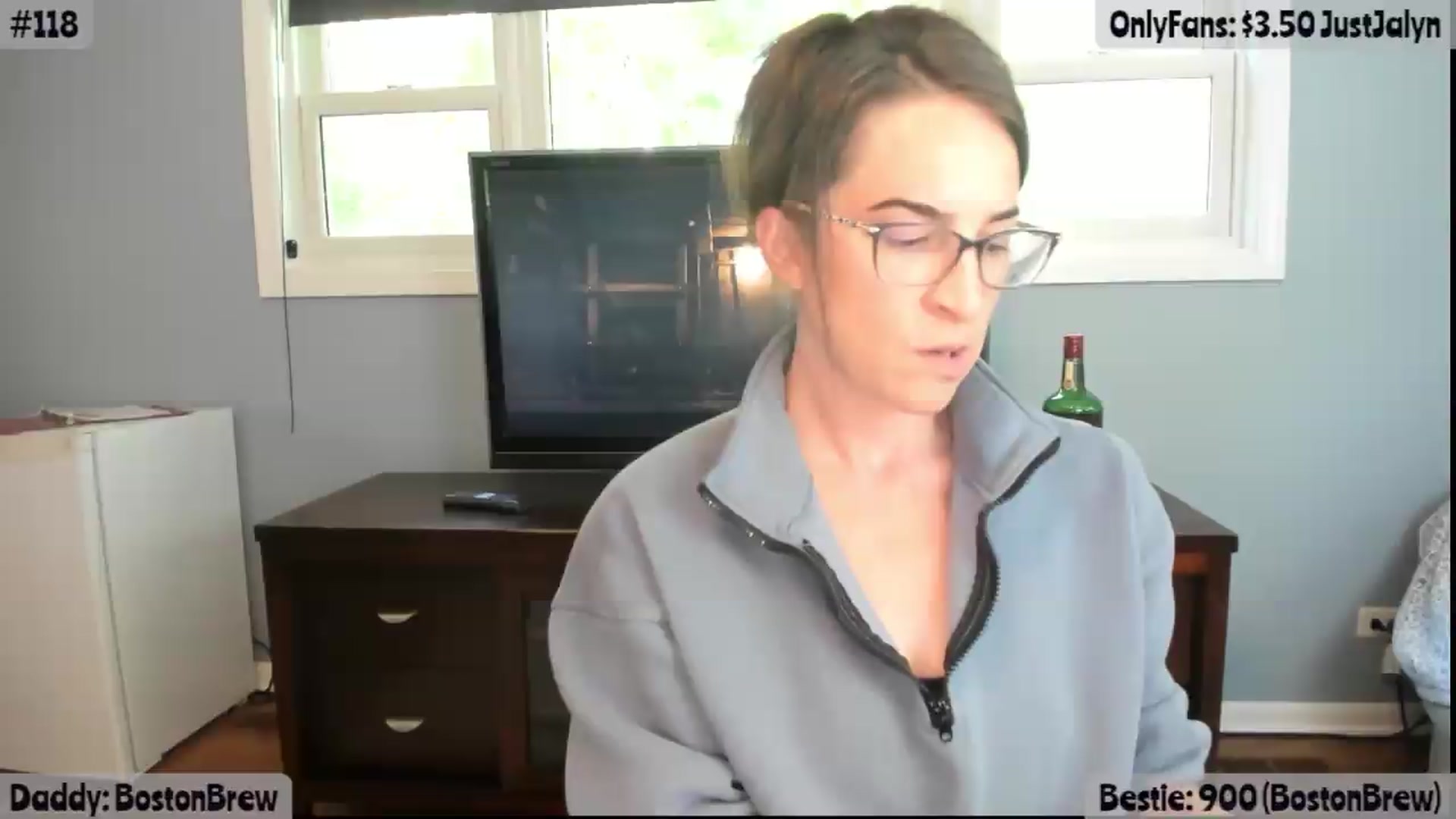 Gallery image thumbnail from Jalyn's myfreecams stream on, 06/18/2026, 23:01 image 8 of 20