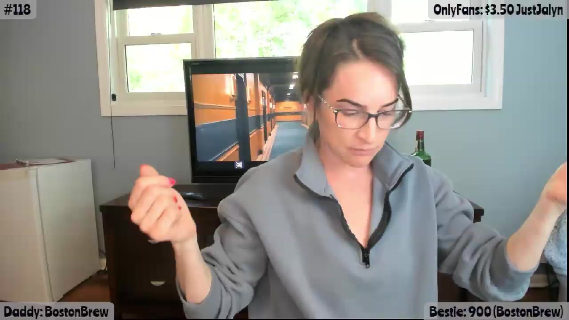 Gallery image thumbnail from Jalyn's myfreecams stream on, 06/18/2026, 23:01 image 3 of 20