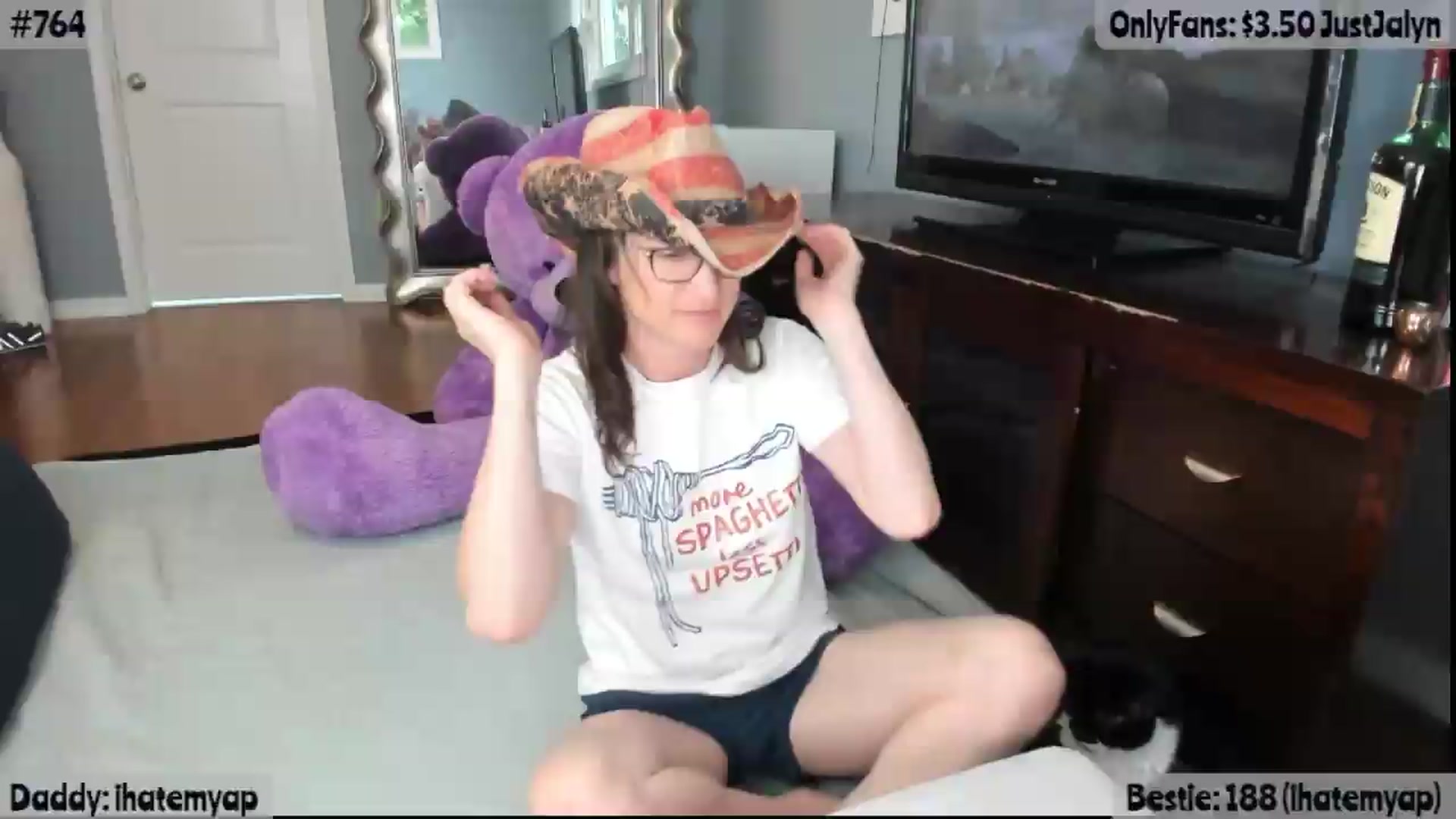Gallery image thumbnail from Jalyn's myfreecams stream on, 07/04/2026, 14:59 image 5 of 20