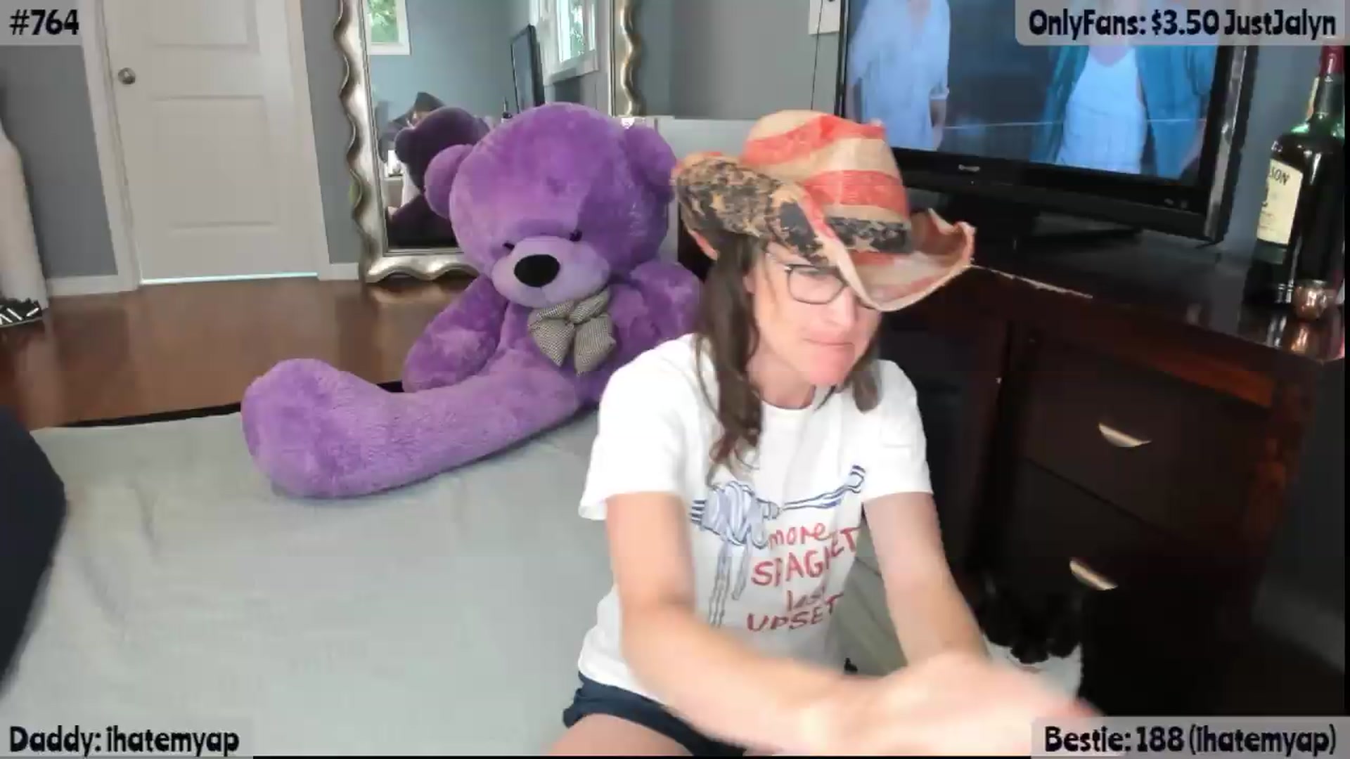 Gallery image thumbnail from Jalyn's myfreecams stream on, 07/04/2026, 14:59 image 6 of 20