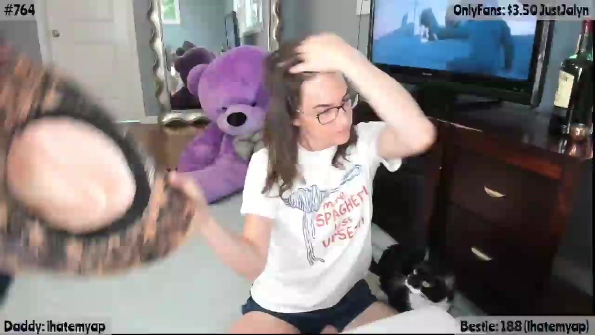 Gallery image thumbnail from Jalyn's myfreecams stream on, 07/04/2026, 14:59 image 10 of 20