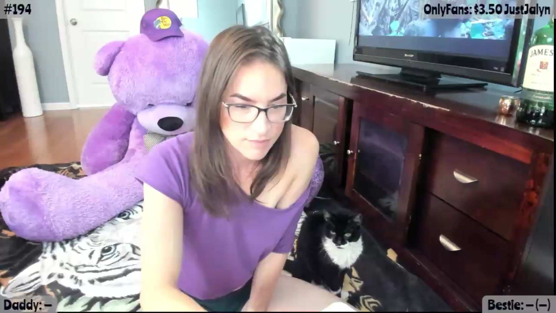 Gallery image thumbnail from Jalyn's myfreecams stream on, 07/10/2026, 23:08 image 2 of 20
