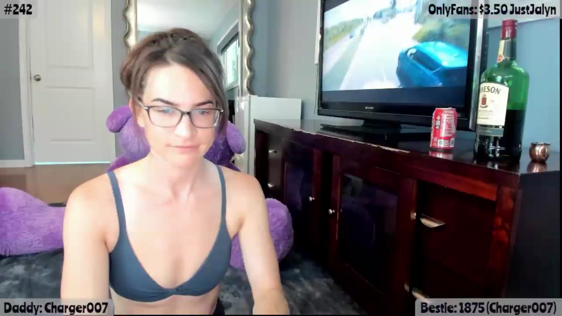 Gallery image thumbnail from Jalyn's myfreecams stream on, 07/18/2026, 24:43 image 3 of 20