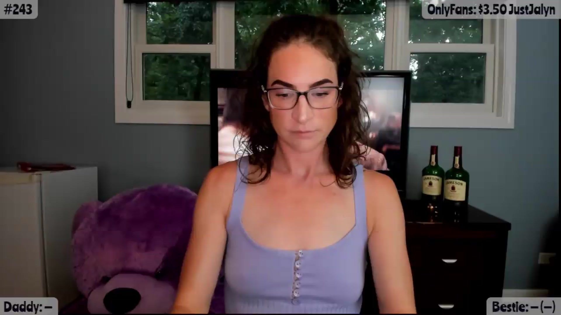 Gallery image thumbnail from Jalyn's myfreecams stream on, 08/11/2026, 24:03 image 5 of 20