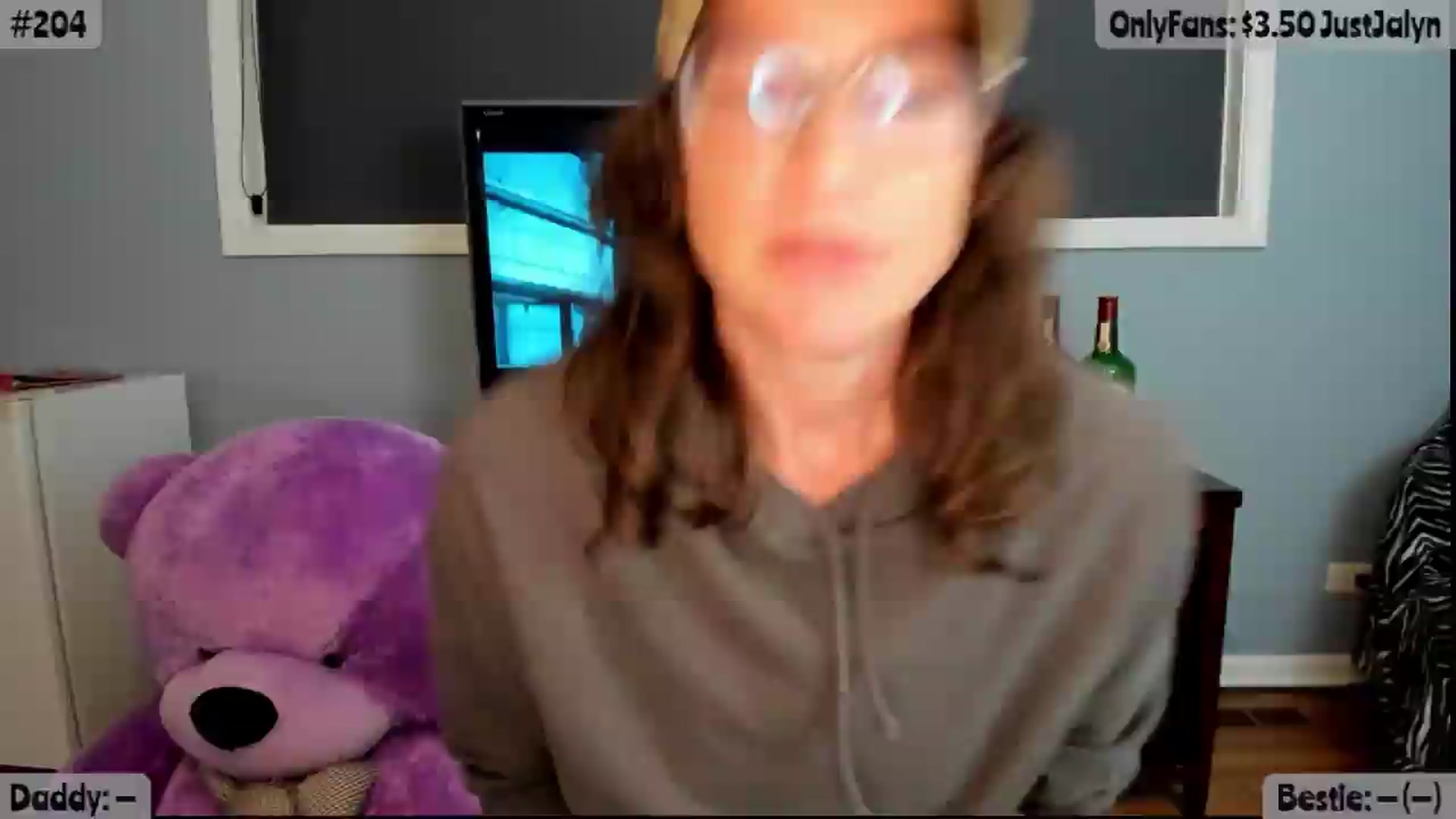 Gallery image thumbnail from Jalyn's myfreecams stream on, 08/12/2026, 02:27 image 1 of 20
