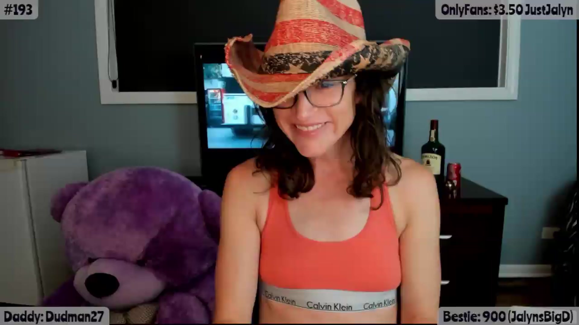 Gallery image thumbnail from Jalyn's myfreecams stream on, 08/12/2026, 02:52 image 10 of 20