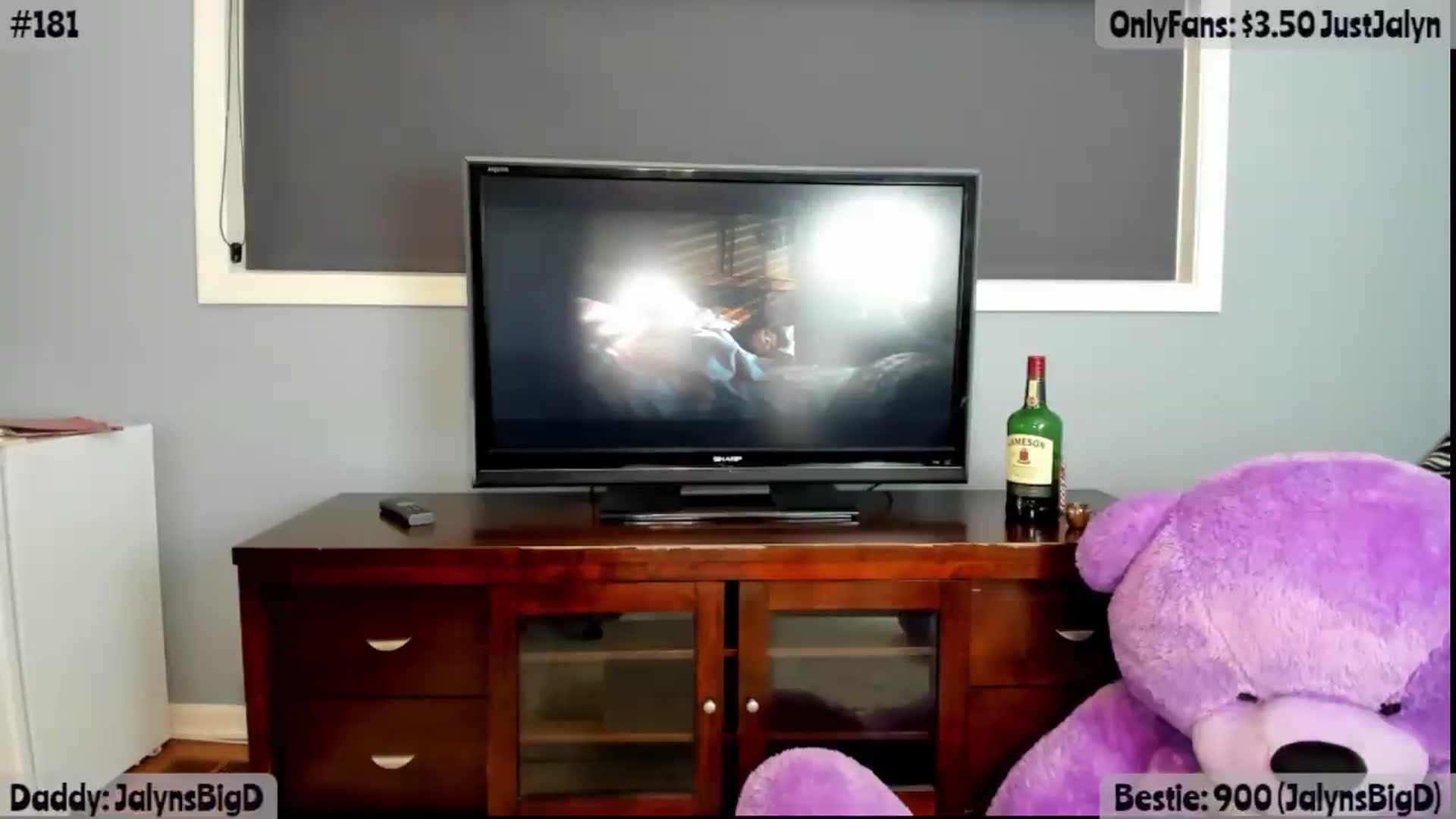 Gallery image thumbnail from Jalyn's myfreecams stream on, 08/18/2026, 01:33 image 17 of 20