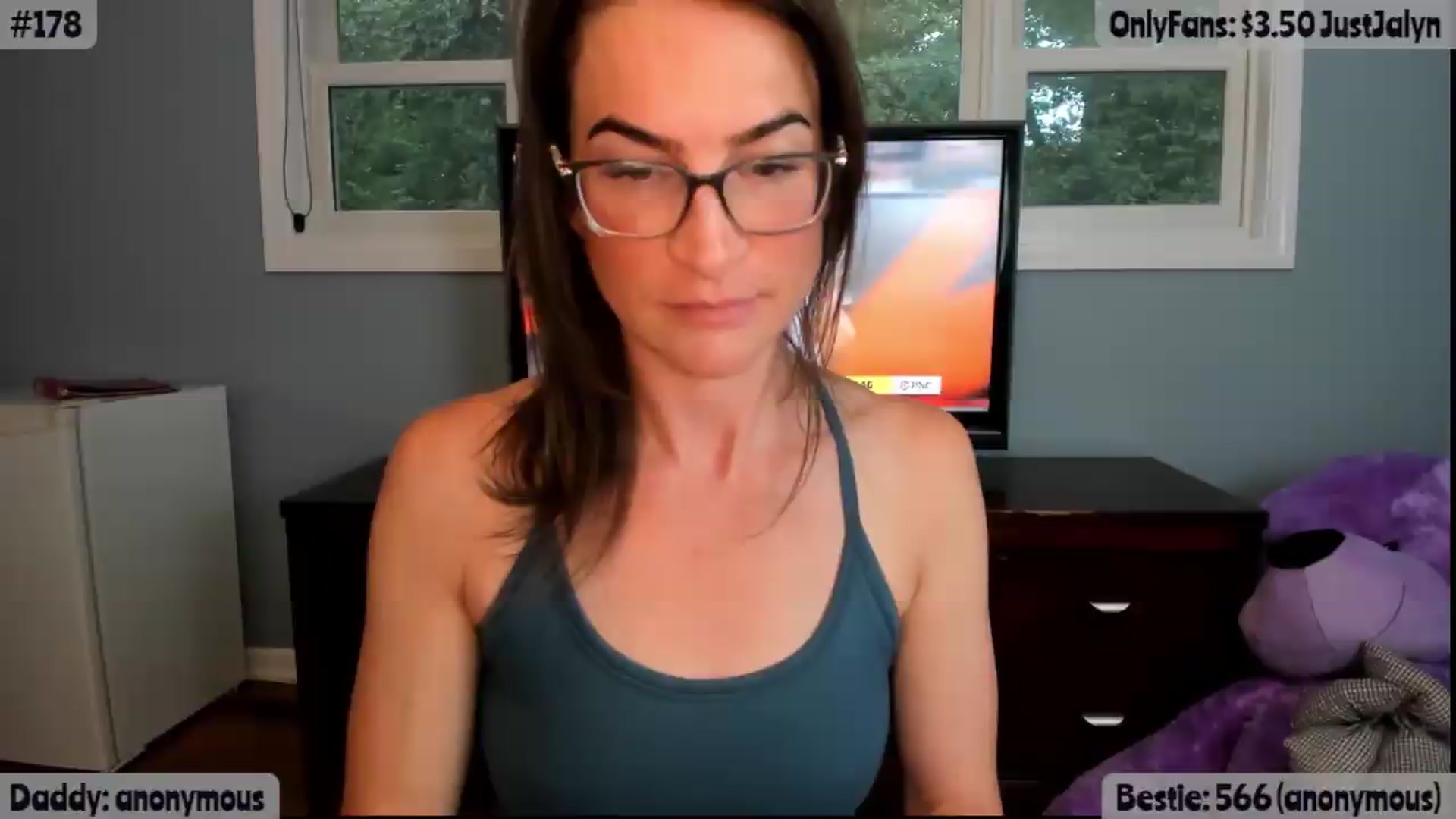 Gallery image thumbnail from Jalyn's myfreecams stream on, 08/23/2026, 24:24 image 15 of 20