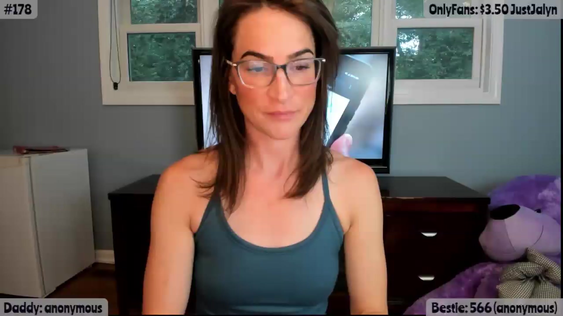 Gallery image thumbnail from Jalyn's myfreecams stream on, 08/23/2026, 24:24 image 7 of 20