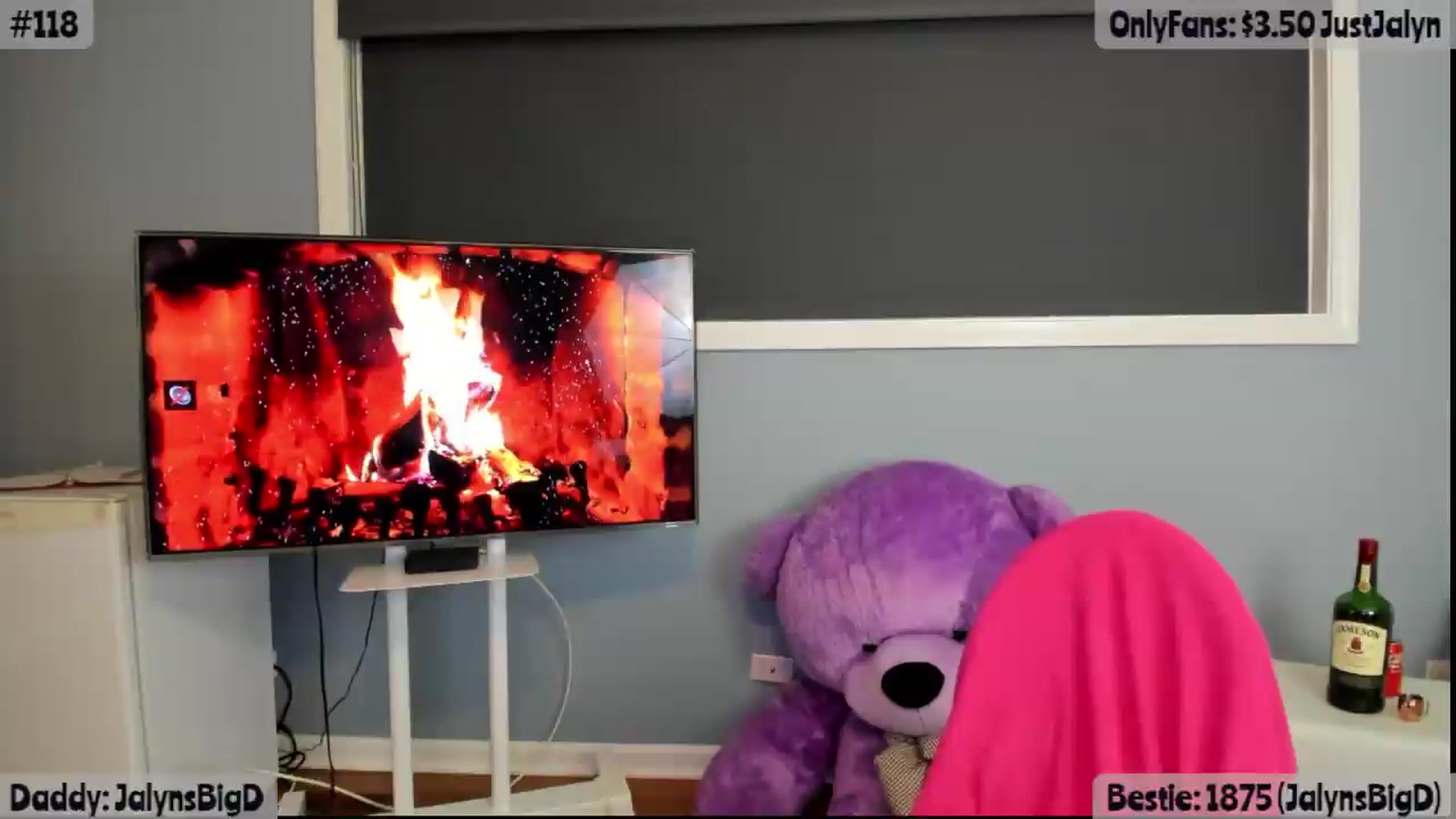 Gallery image thumbnail from Jalyn's myfreecams stream on, 09/17/2026, 24:42 image 17 of 20