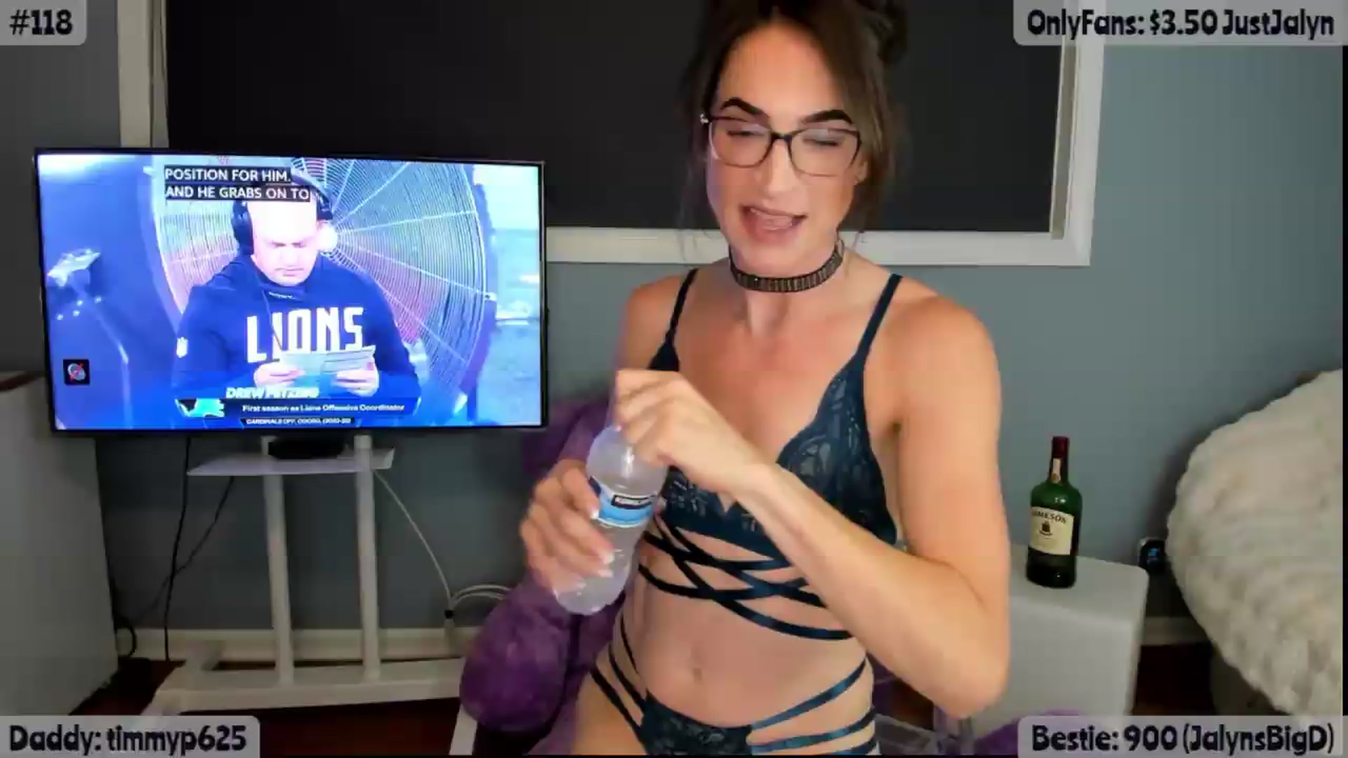 Gallery image thumbnail from Jalyn's myfreecams stream on, 09/18/2026, 01:42 image 13 of 20