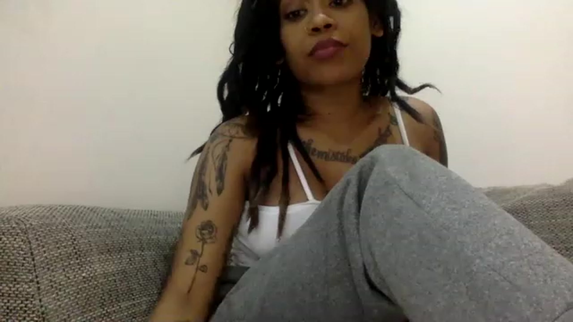 Gallery image thumbnail from Jamaicasex69's myfreecams stream on, 11/14/2022, 15:44 image 14 of 20