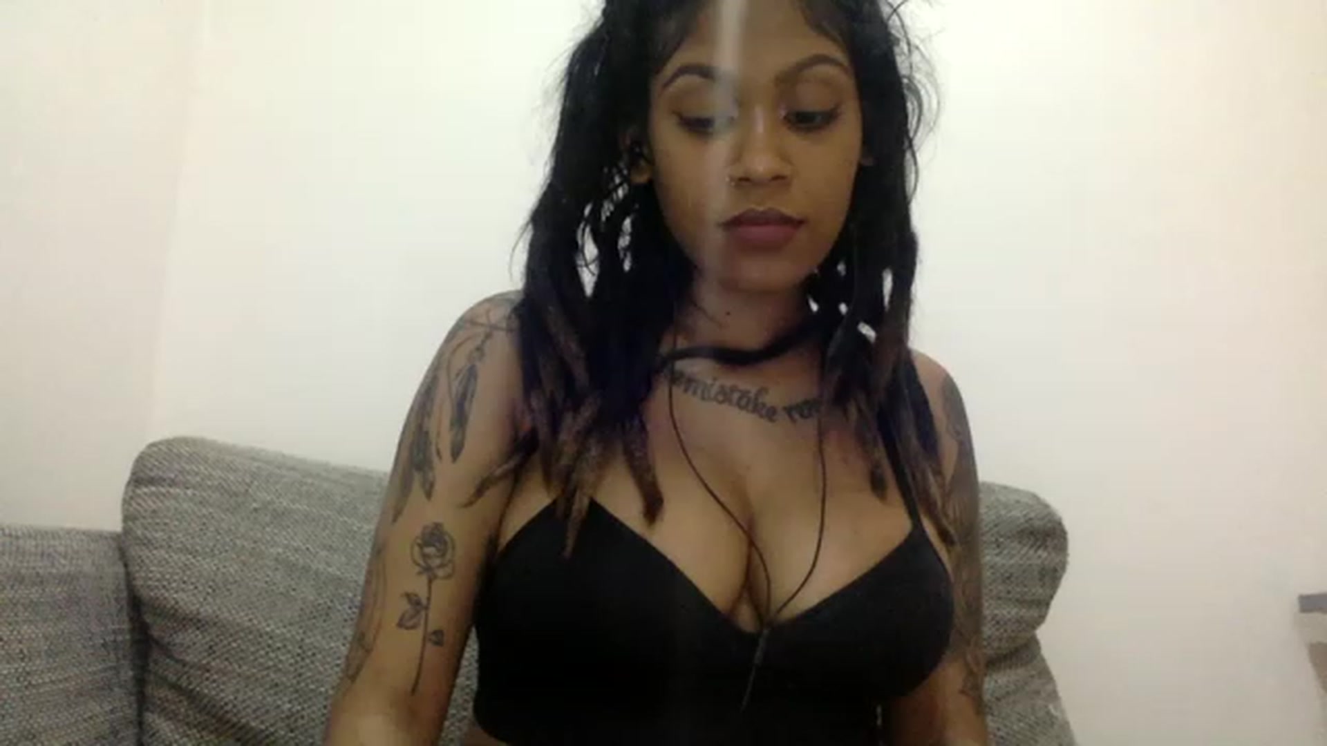 Gallery image thumbnail from Jamaicasex69's myfreecams stream on, 11/16/2022, 13:39 image 12 of 20