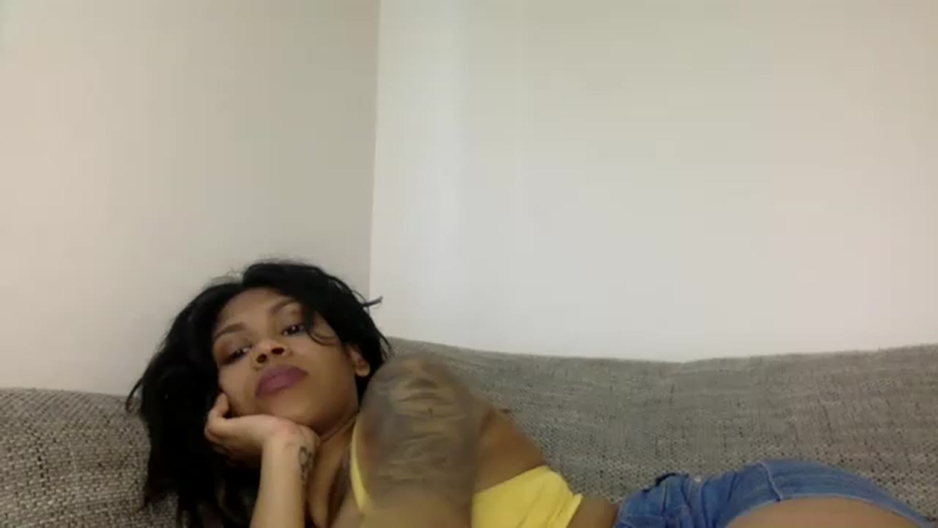 Gallery image thumbnail from Jamaicasex69's myfreecams stream on, 12/01/2022, 14:15 image 9 of 20