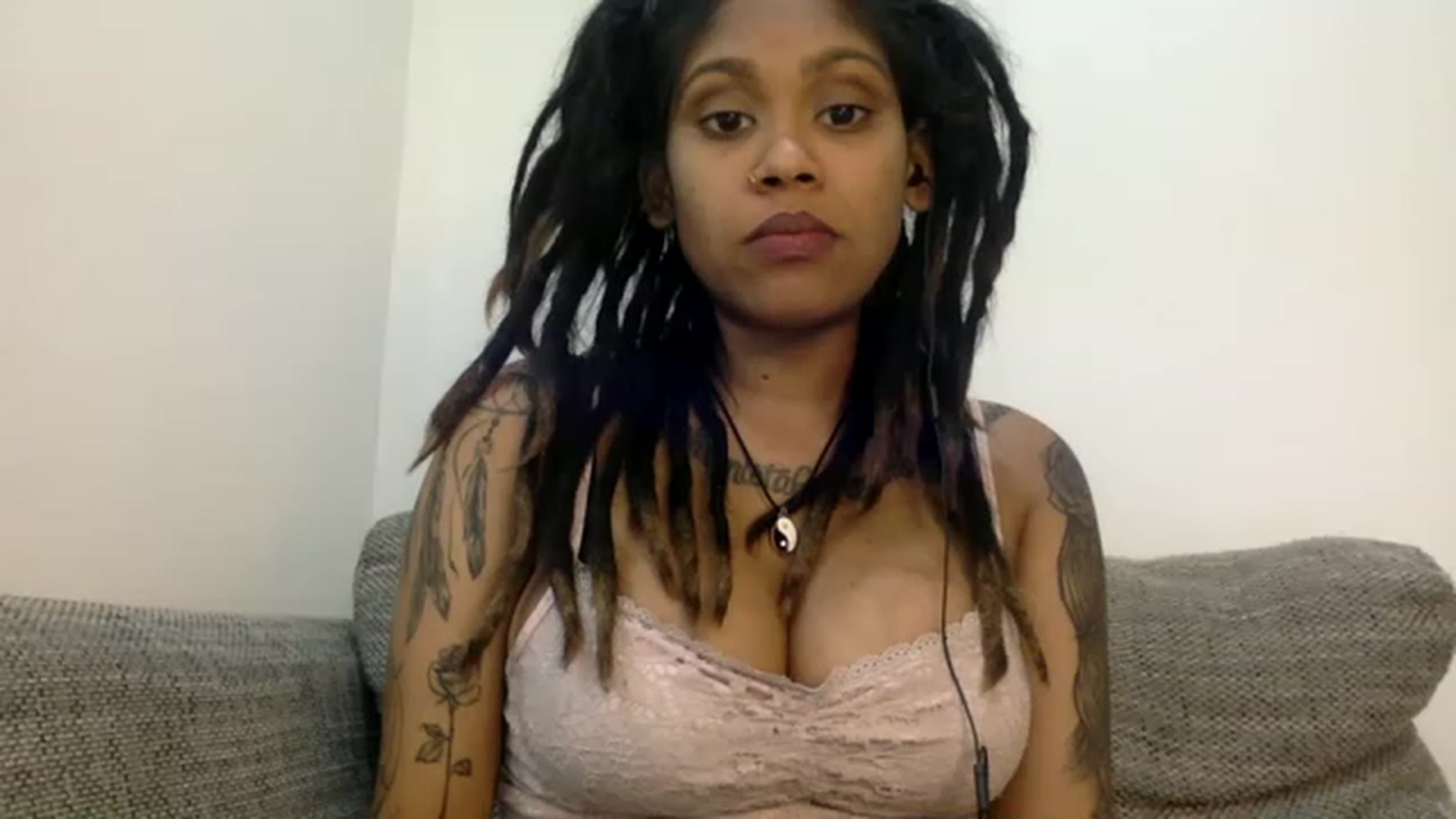 Gallery image thumbnail from Jamaicasex69's myfreecams stream on, 12/06/2022, 11:53 image 3 of 20