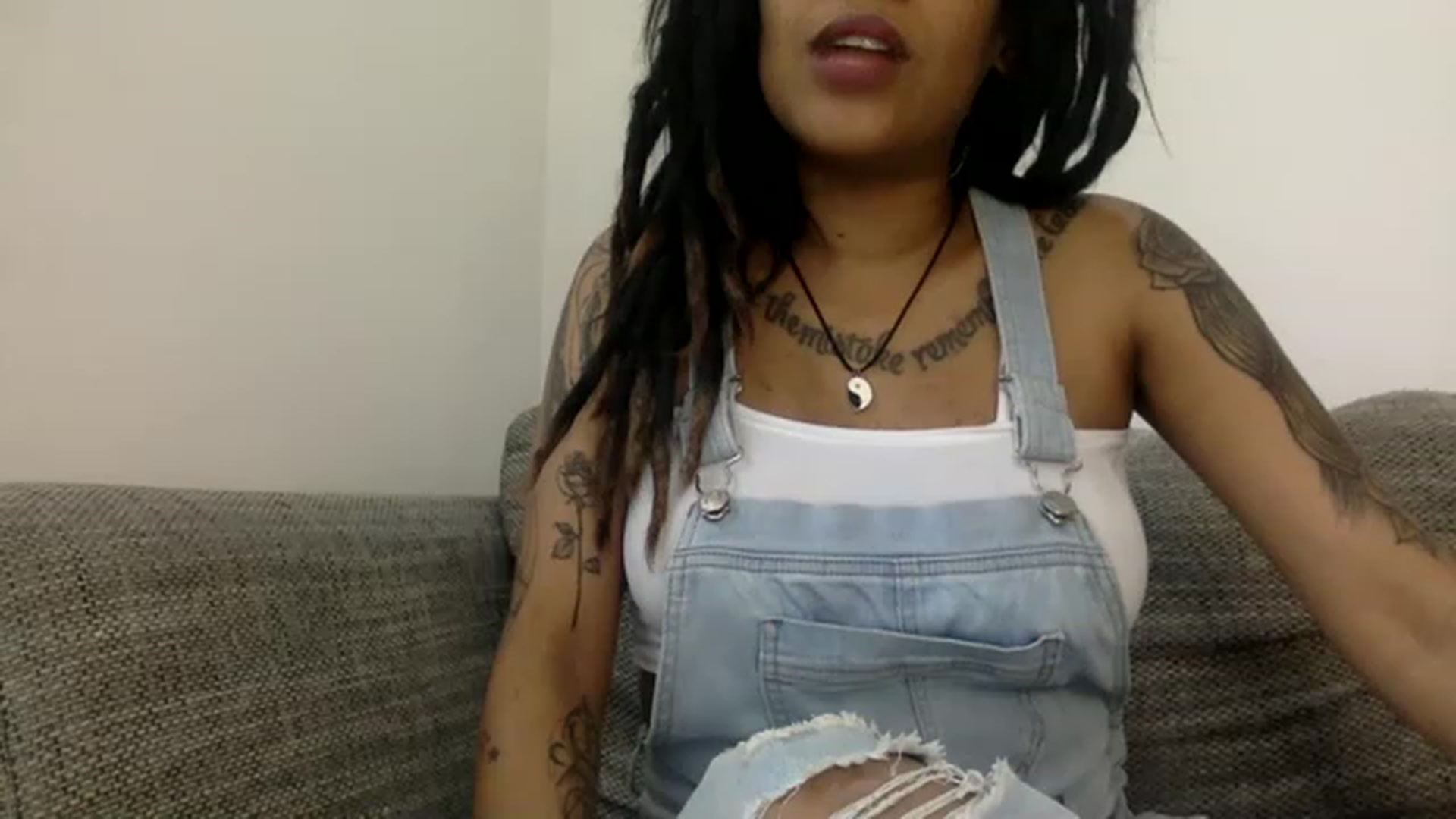 Gallery image thumbnail from Jamaicasex69's myfreecams stream on, 12/07/2022, 10:02 image 6 of 20