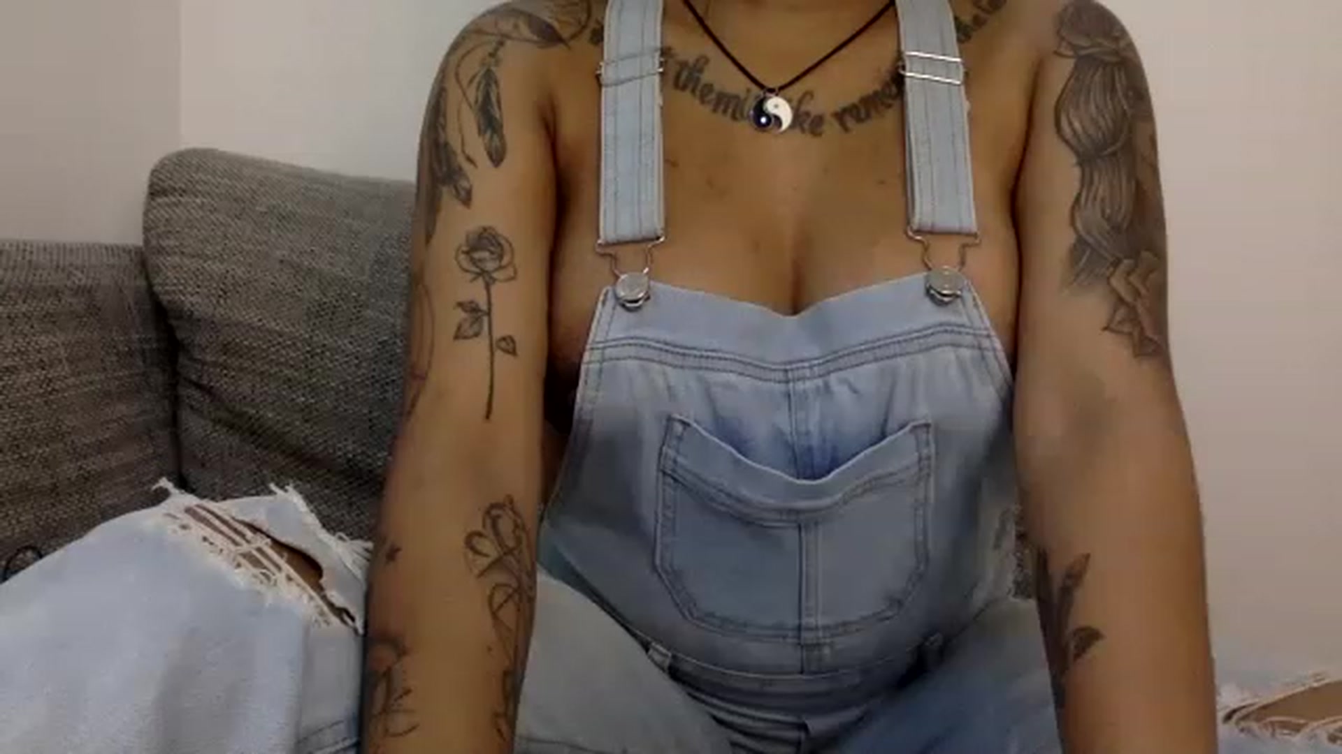 Gallery image thumbnail from Jamaicasex69's myfreecams stream on, 12/07/2022, 12:56 image 14 of 20