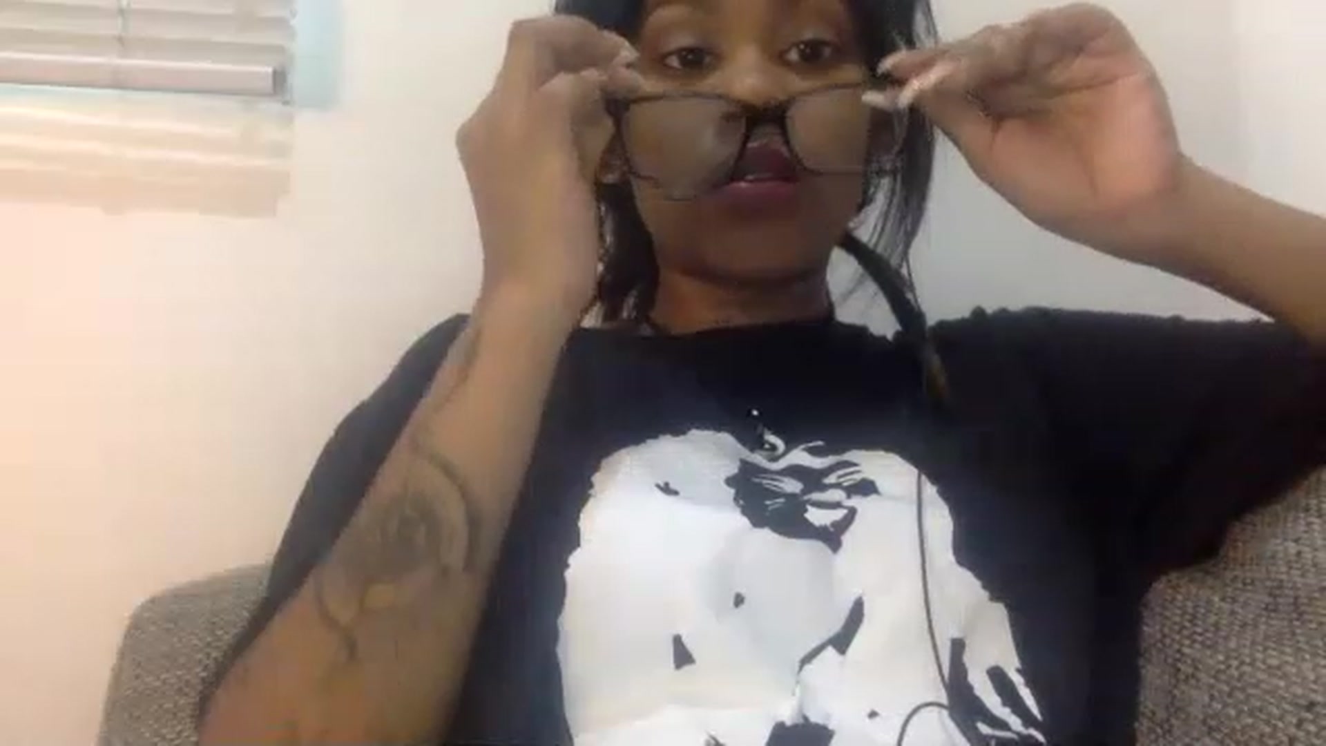 Gallery image thumbnail from Jamaicasex69's myfreecams stream on, 12/16/2022, 10:23 image 8 of 20