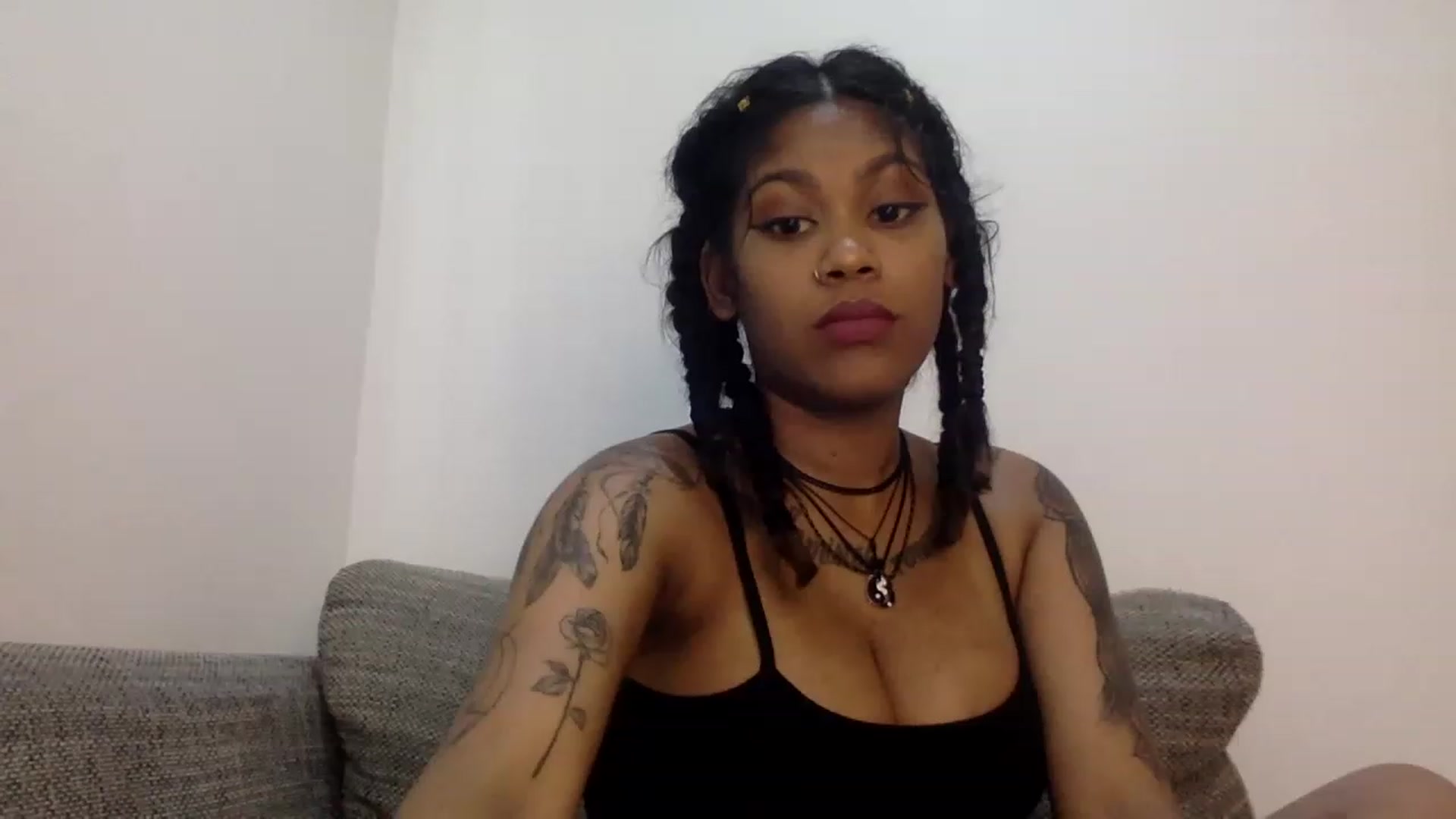 Gallery image thumbnail from Jamaicasex69's myfreecams stream on, 12/20/2022, 11:02 image 16 of 20