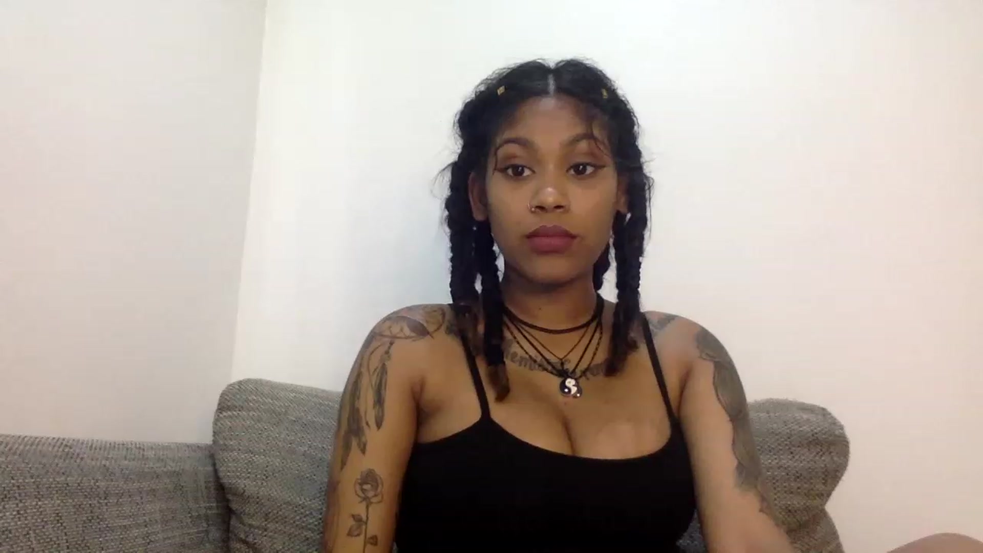 Gallery image thumbnail from Jamaicasex69's myfreecams stream on, 12/20/2022, 11:02 image 17 of 20