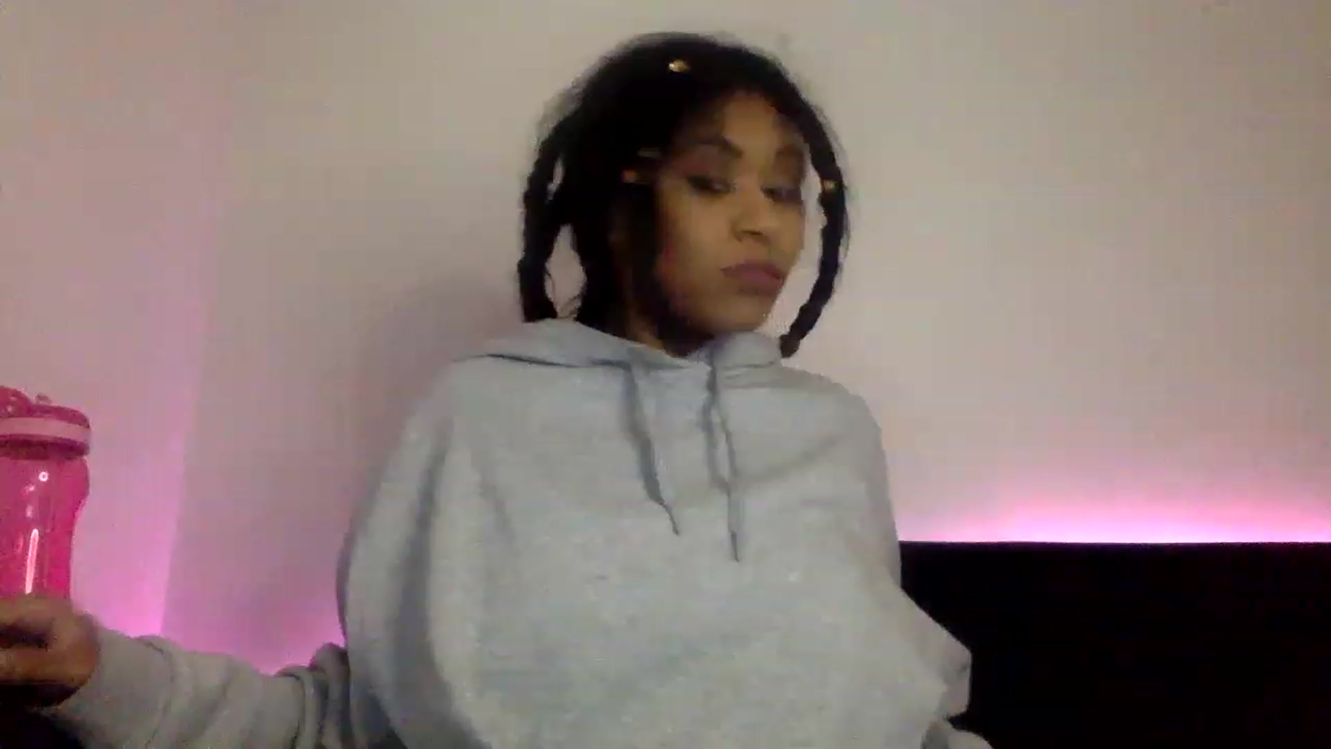 Gallery image thumbnail from Jamaicasex69's myfreecams stream on, 12/21/2022, 12:31 image 9 of 20