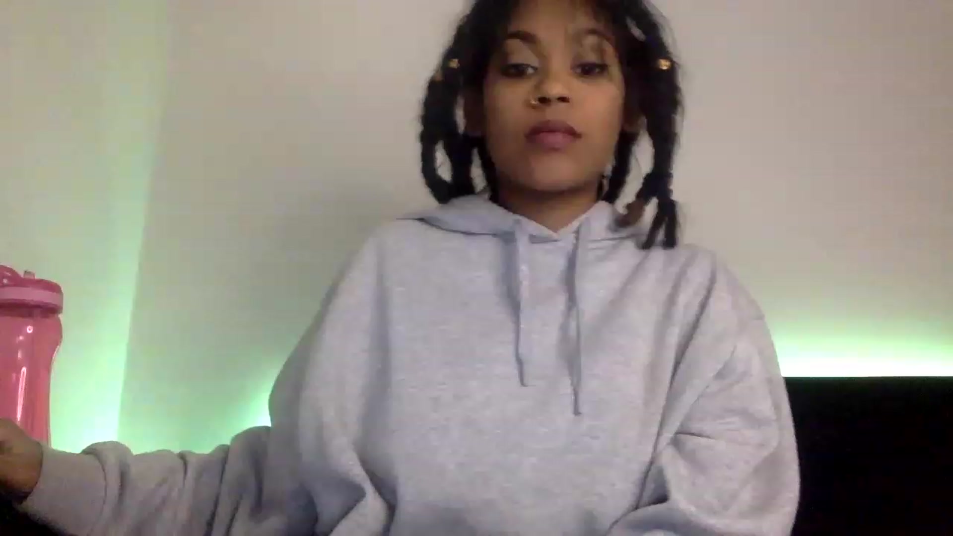 Gallery image thumbnail from Jamaicasex69's myfreecams stream on, 12/21/2022, 12:31 image 12 of 20