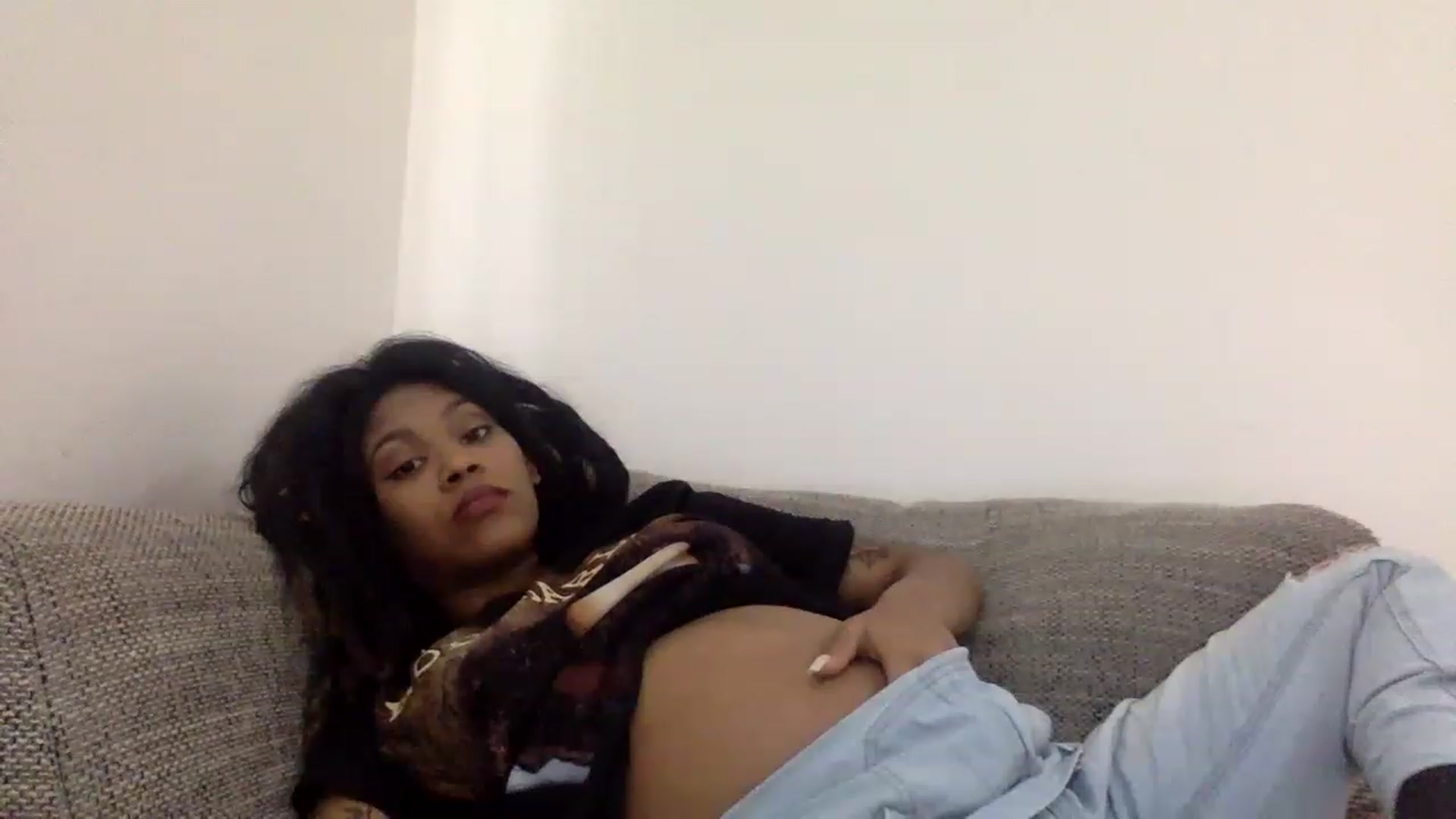 Gallery image thumbnail from Jamaicasex69's myfreecams stream on, 12/31/2022, 11:36 image 17 of 20