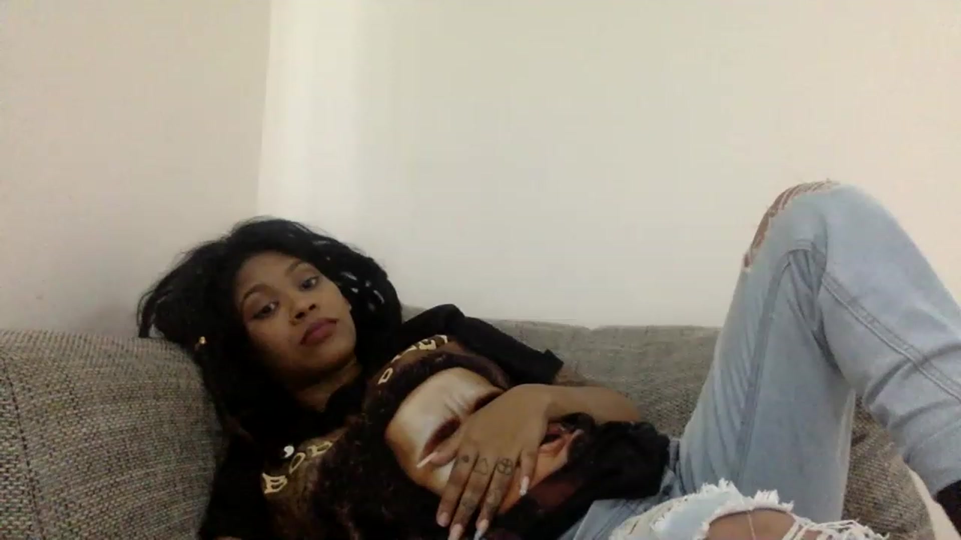 Gallery image thumbnail from Jamaicasex69's myfreecams stream on, 12/31/2022, 11:36 image 10 of 20