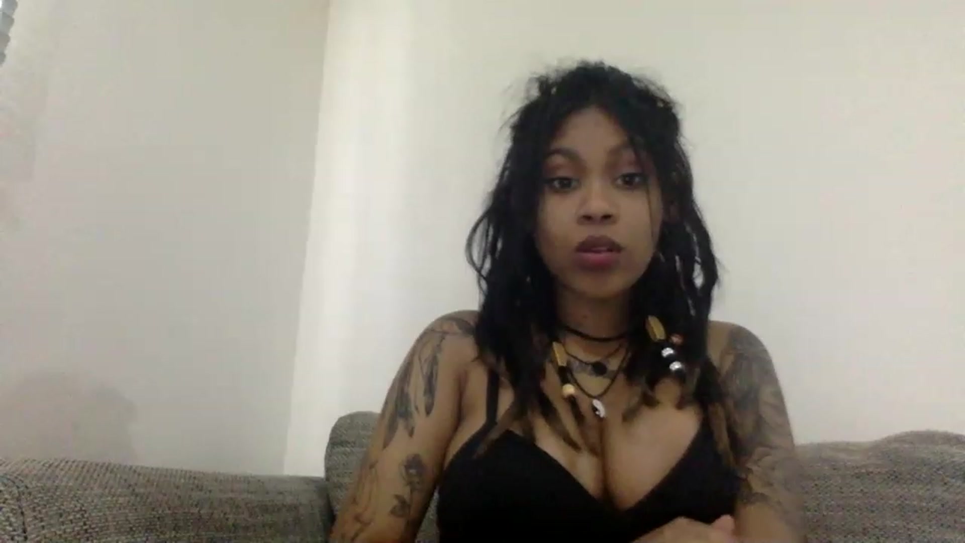 Gallery image thumbnail from Jamaicasex69's myfreecams stream on, 01/03/2023, 09:48 image 4 of 20