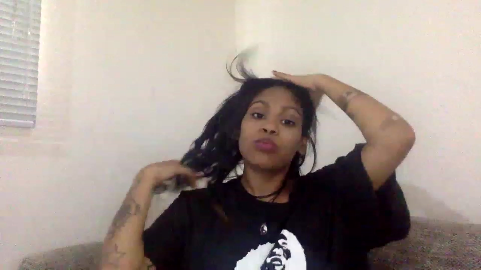 Gallery image thumbnail from Jamaicasex69's myfreecams stream on, 01/03/2023, 14:26 image 2 of 20