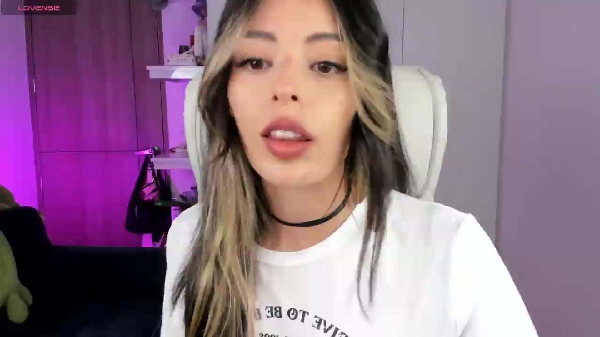 Gallery image thumbnail from JandraBliss's myfreecams stream on, 06/21/2026, 05:23 image 1 of 20