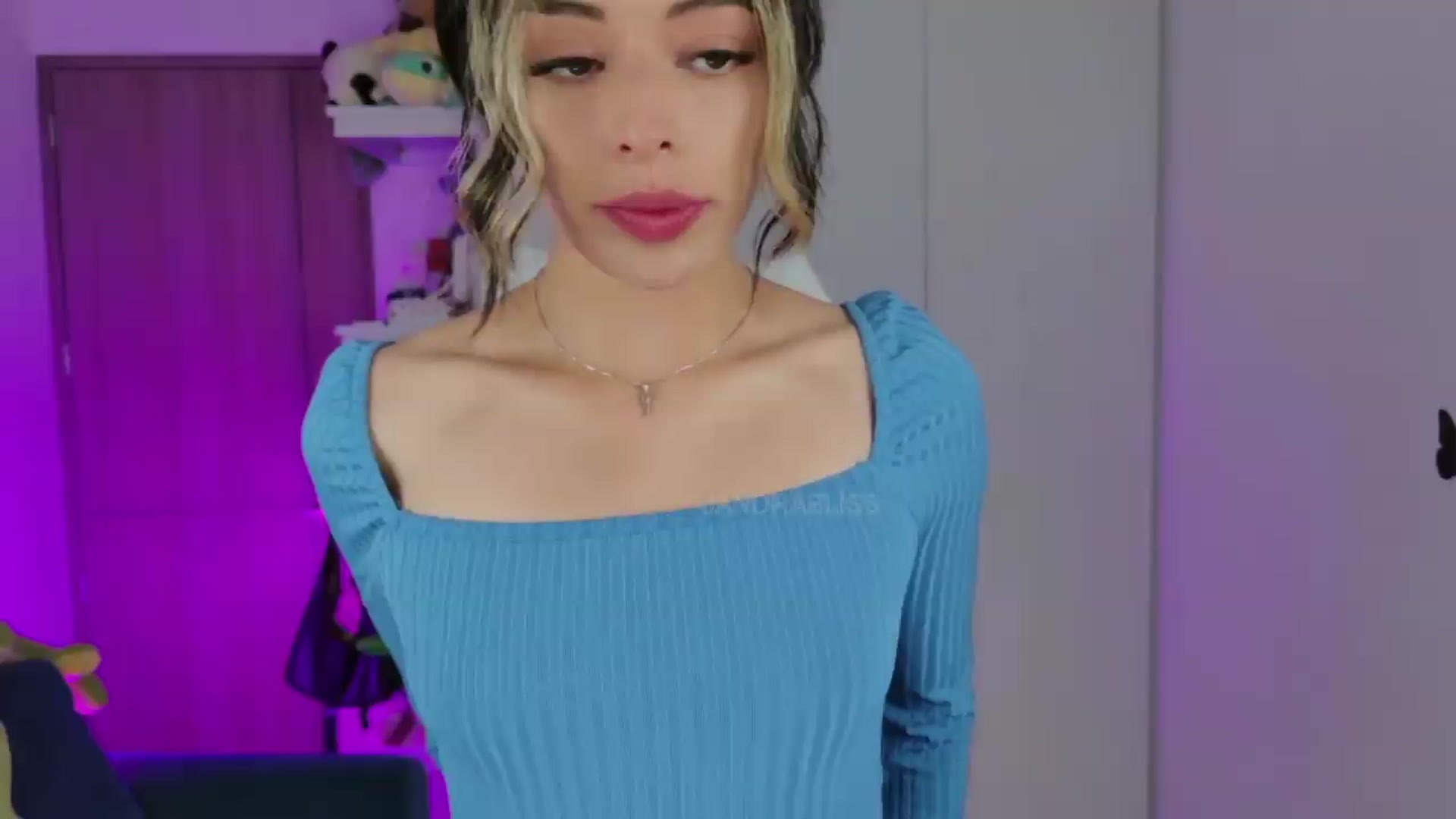 Gallery image thumbnail from JandraBliss's myfreecams stream on, 07/17/2026, 03:42 image 19 of 20