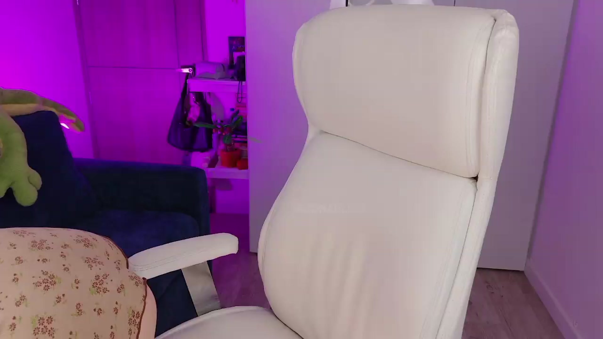 Gallery image thumbnail from JandraBliss's myfreecams stream on, 08/03/2026, 05:31 image 8 of 20