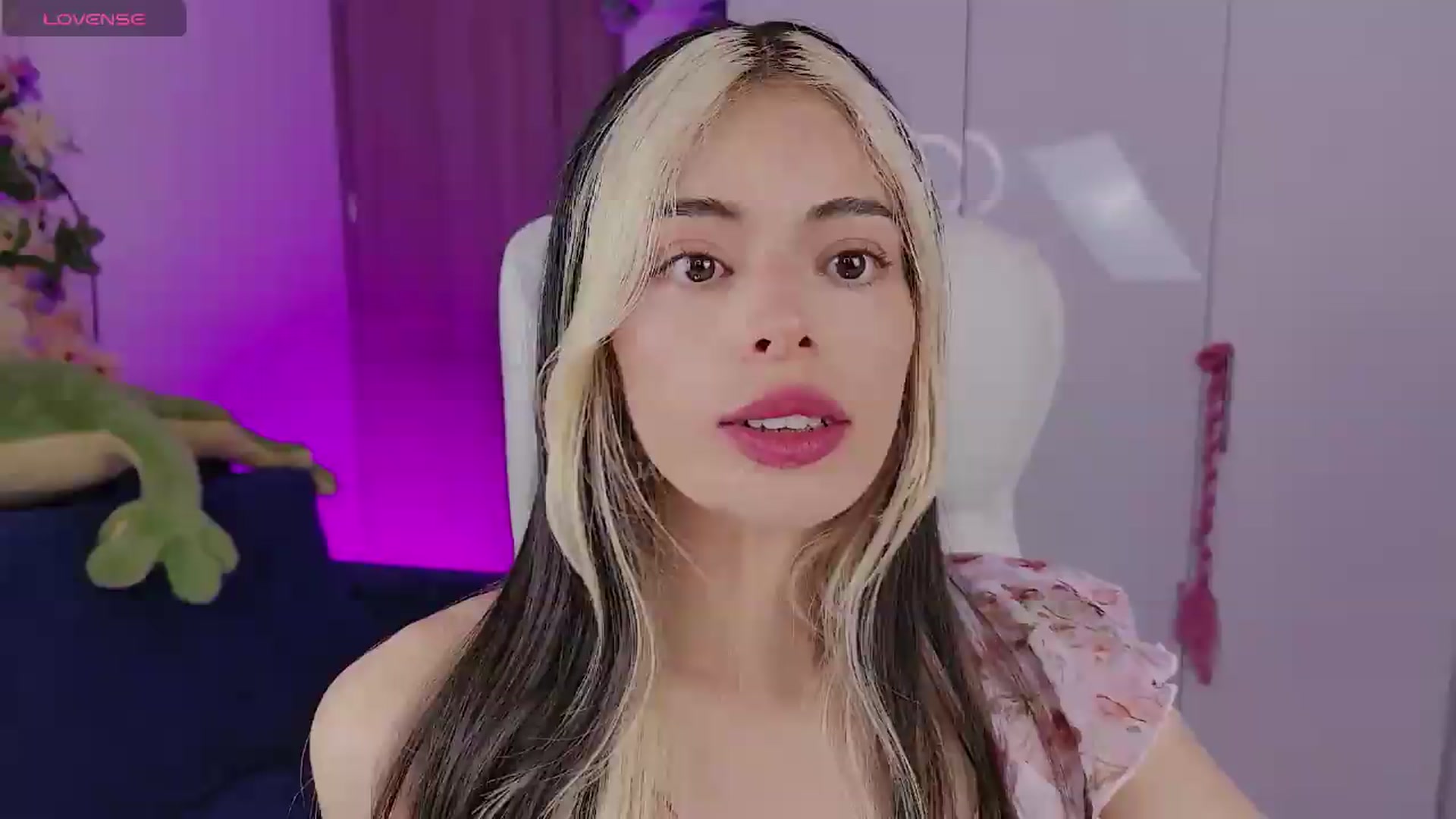 Gallery image thumbnail from JandraBliss's myfreecams stream on, 08/30/2026, 04:33 image 8 of 20