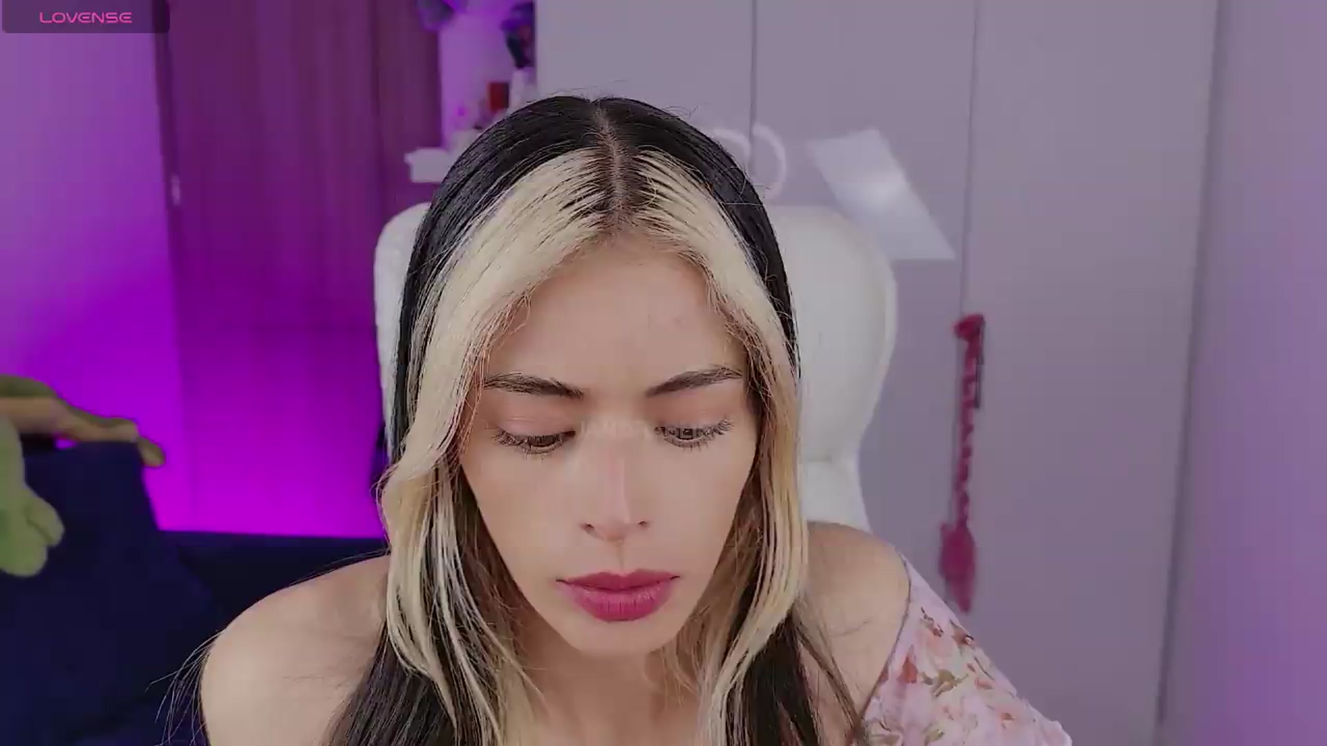 Gallery image thumbnail from JandraBliss's myfreecams stream on, 08/30/2026, 04:33 image 10 of 20